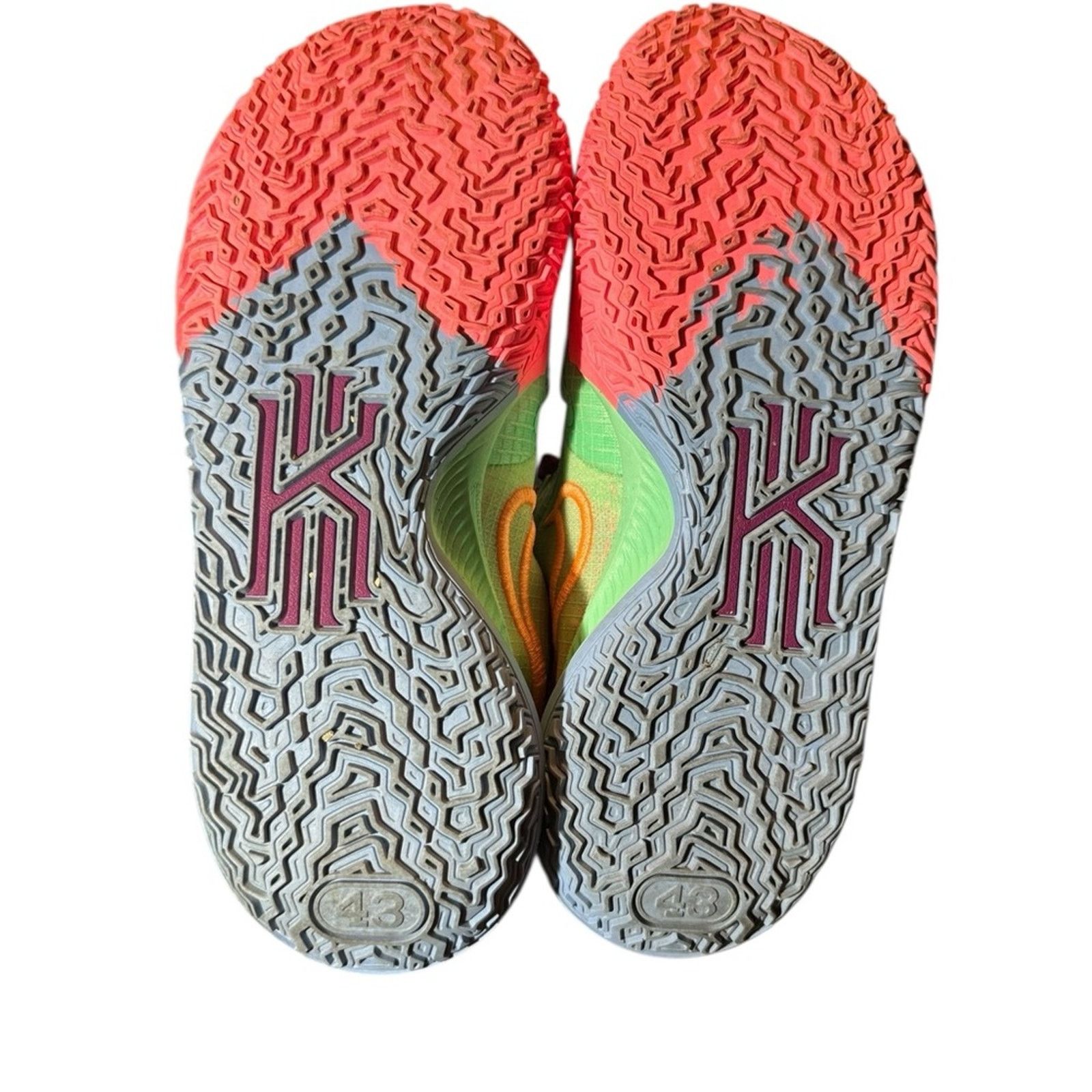 Nike Nike Sue Bird x Kyrie Low 4 ‘Keep Sue Fresh’ Size US 9.5 / EU 42-43 - 6 Thumbnail