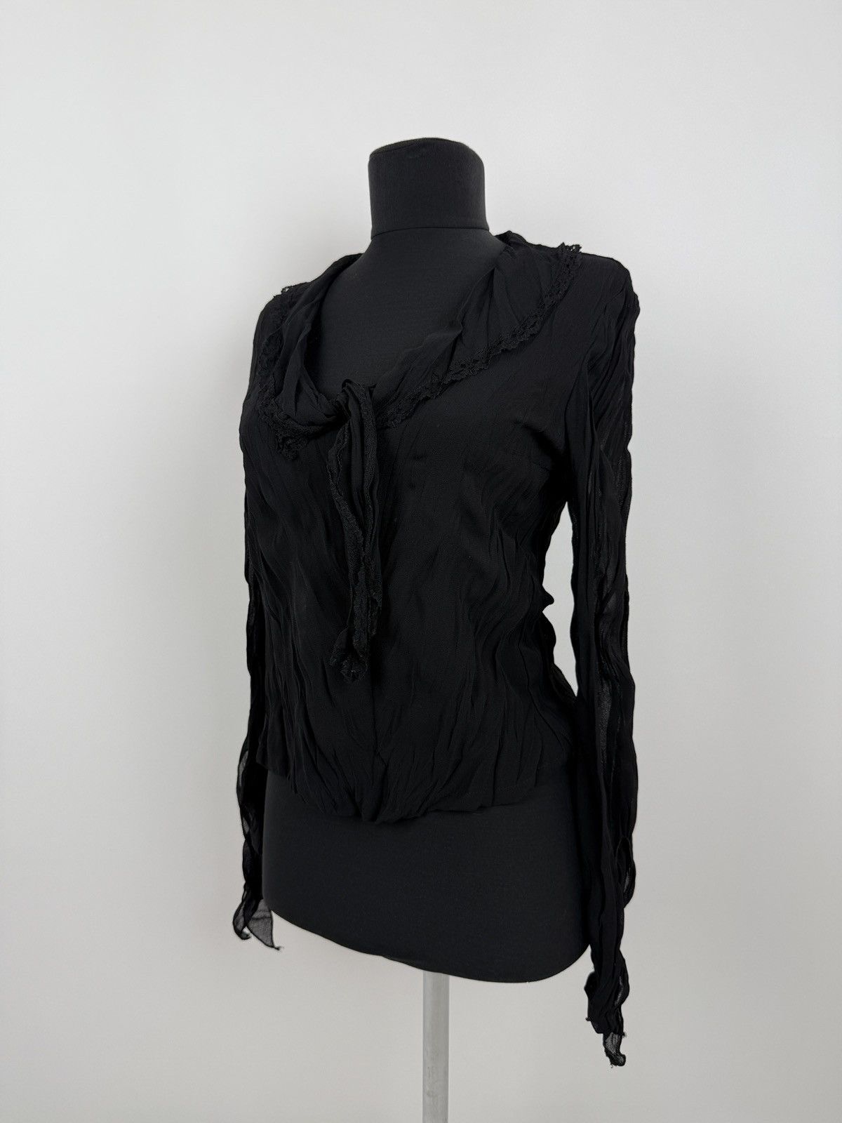 Vintage Y2K Vintage Crinkled Collared Sheer Blouse Gothic Emo Punk Size M / US 6-8 / IT 42-44 - 1 Thumbnail