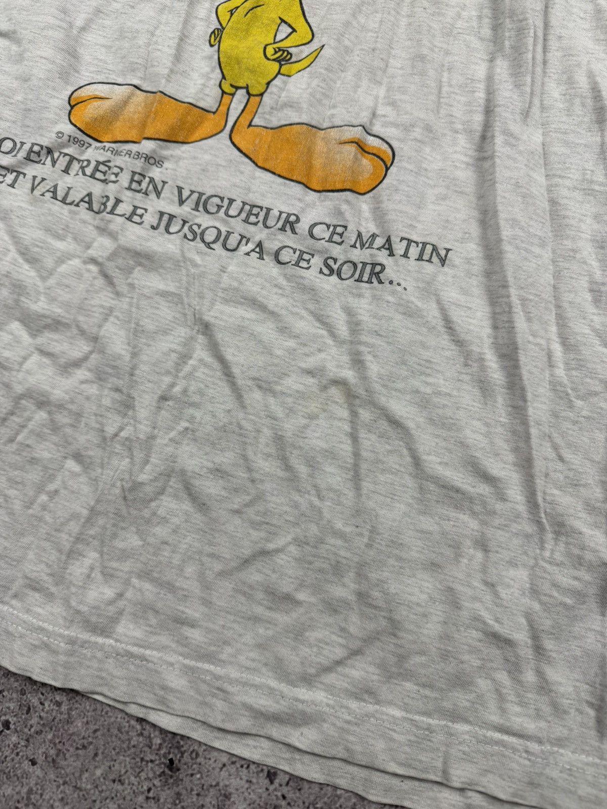 Warner Bros VINTAGE 1997 LOONEY TUNES TWEETY RARE WARNER BROS TEE Y2K Size US XL / EU 56 / 4 - 8 Thumbnail