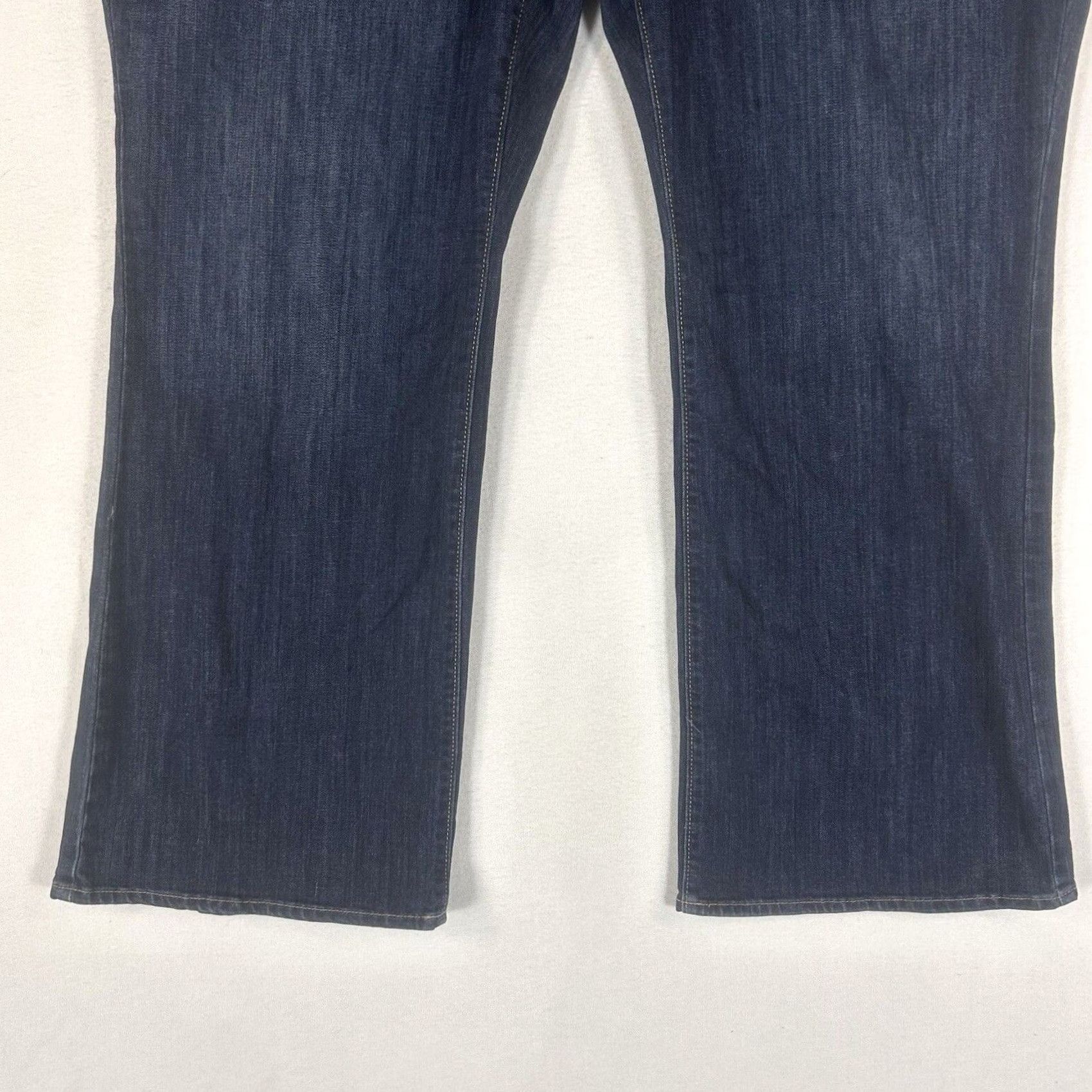 Vintage Simply Vera Boots Cut Jeans Womens 24W Plus Blue Denim Pockets Mid Rise NWT Size 42" / US 20 - 3 Thumbnail