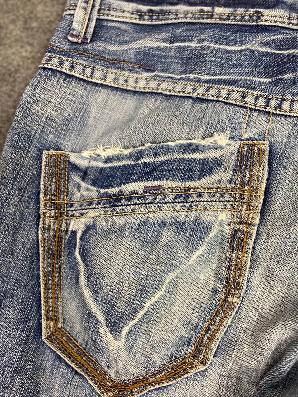 Takeo Kikuchi takeo kikuchi japanese distressed denim nice faded design Size US 34 / EU 50 - 4 Thumbnail