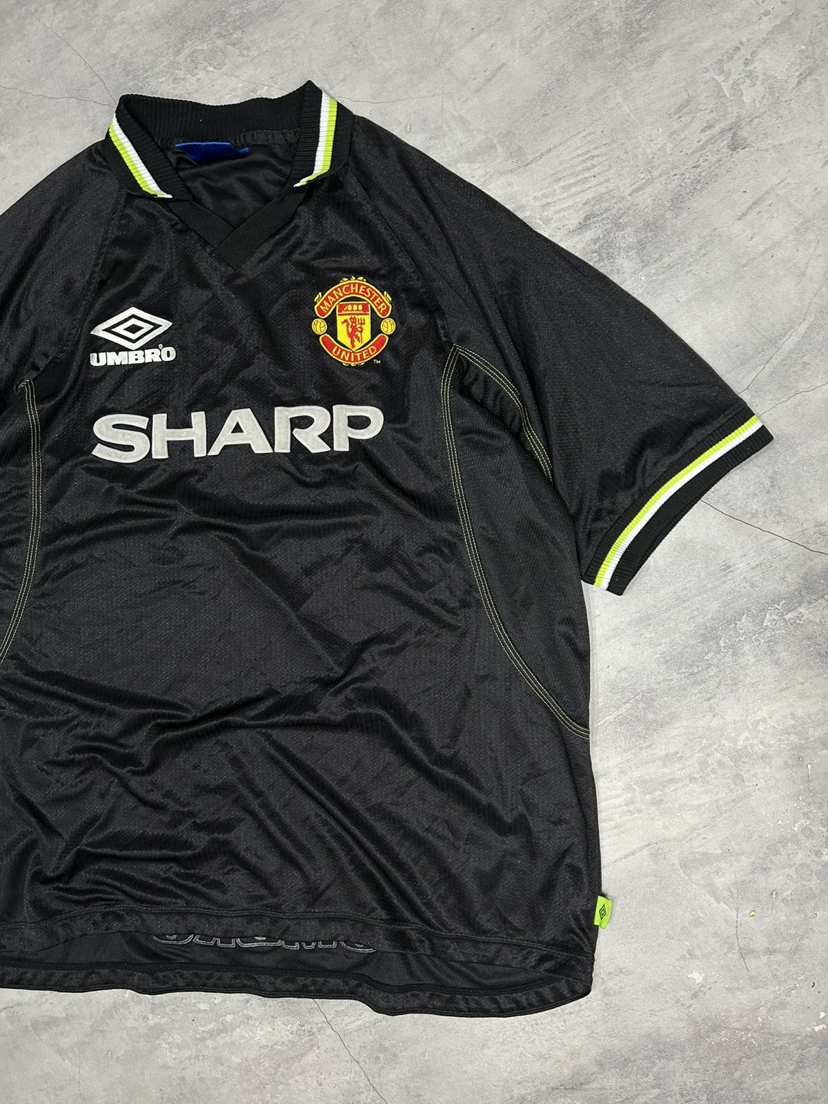 Umbro Vintage 1998/1999 Manchester United Size US XL / EU 56 / 4 - 2 Thumbnail