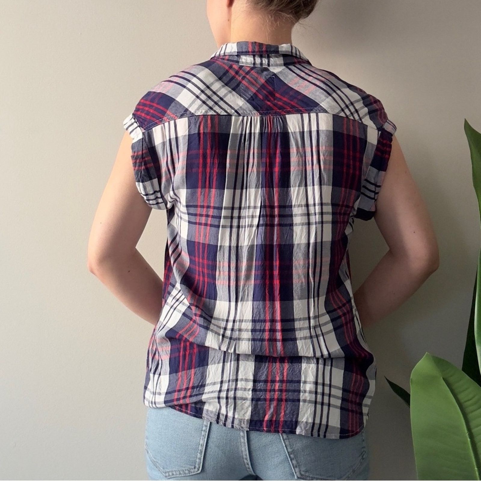Rails Rails Plaid Button Down Top Casual Front Pocket Collared EUC Size S / US 4 / IT 40 - 2 Thumbnail