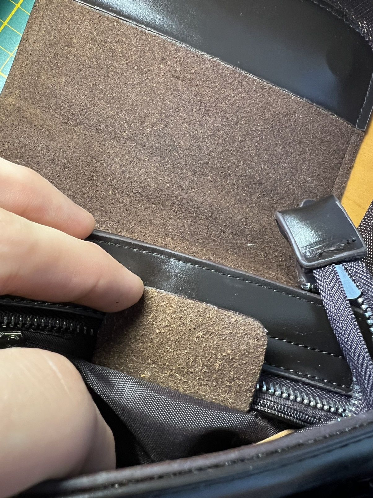 Giorgio Armani Giorgio Armani leather crossbody flap bag Size ONE SIZE - 8 Thumbnail