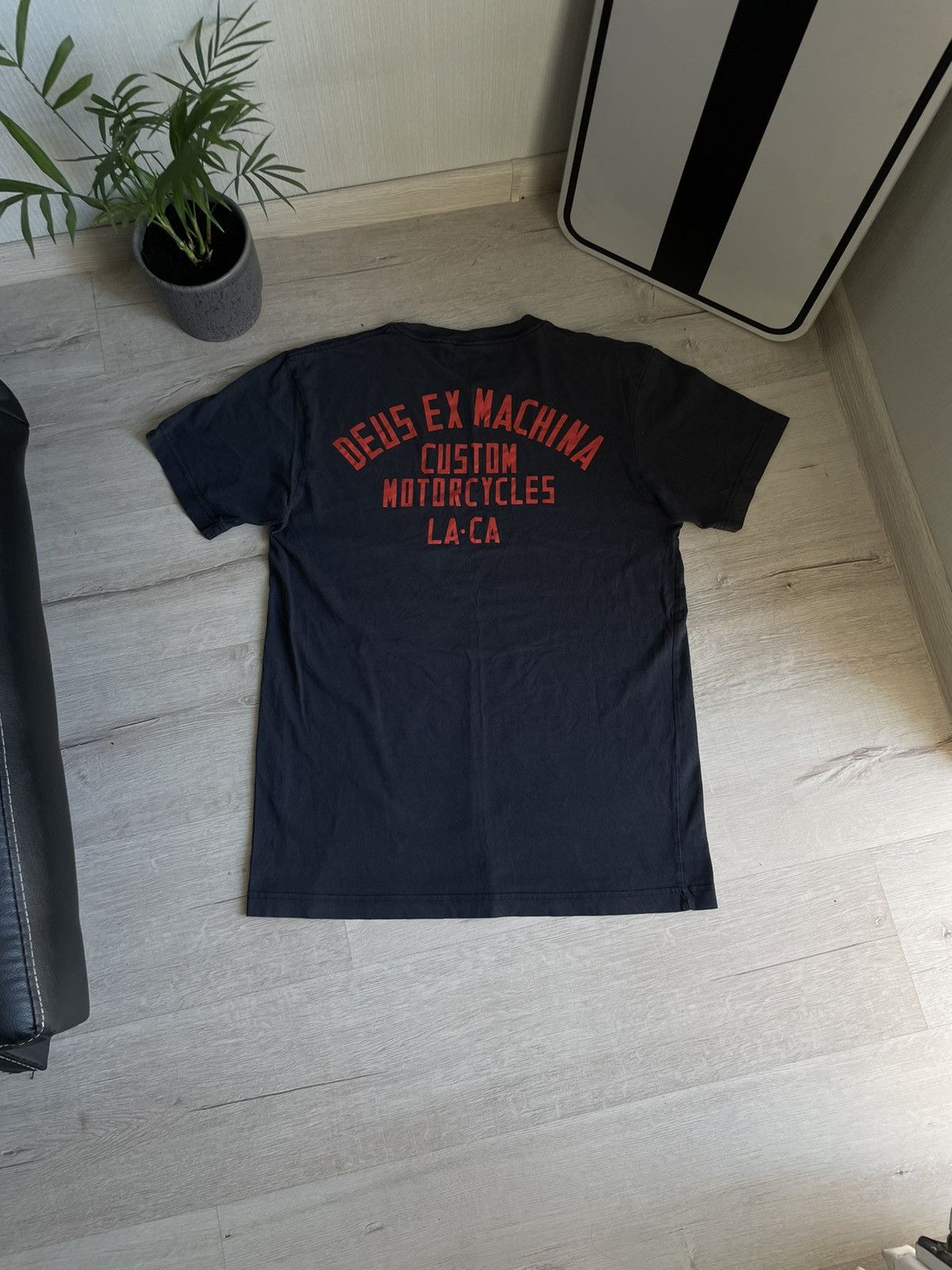 Deus Ex Machina Vintage Deus Ex Machine Custom LA•CA T-shirt Orange Print Size US M / EU 48-50 / 2 - 1 Thumbnail