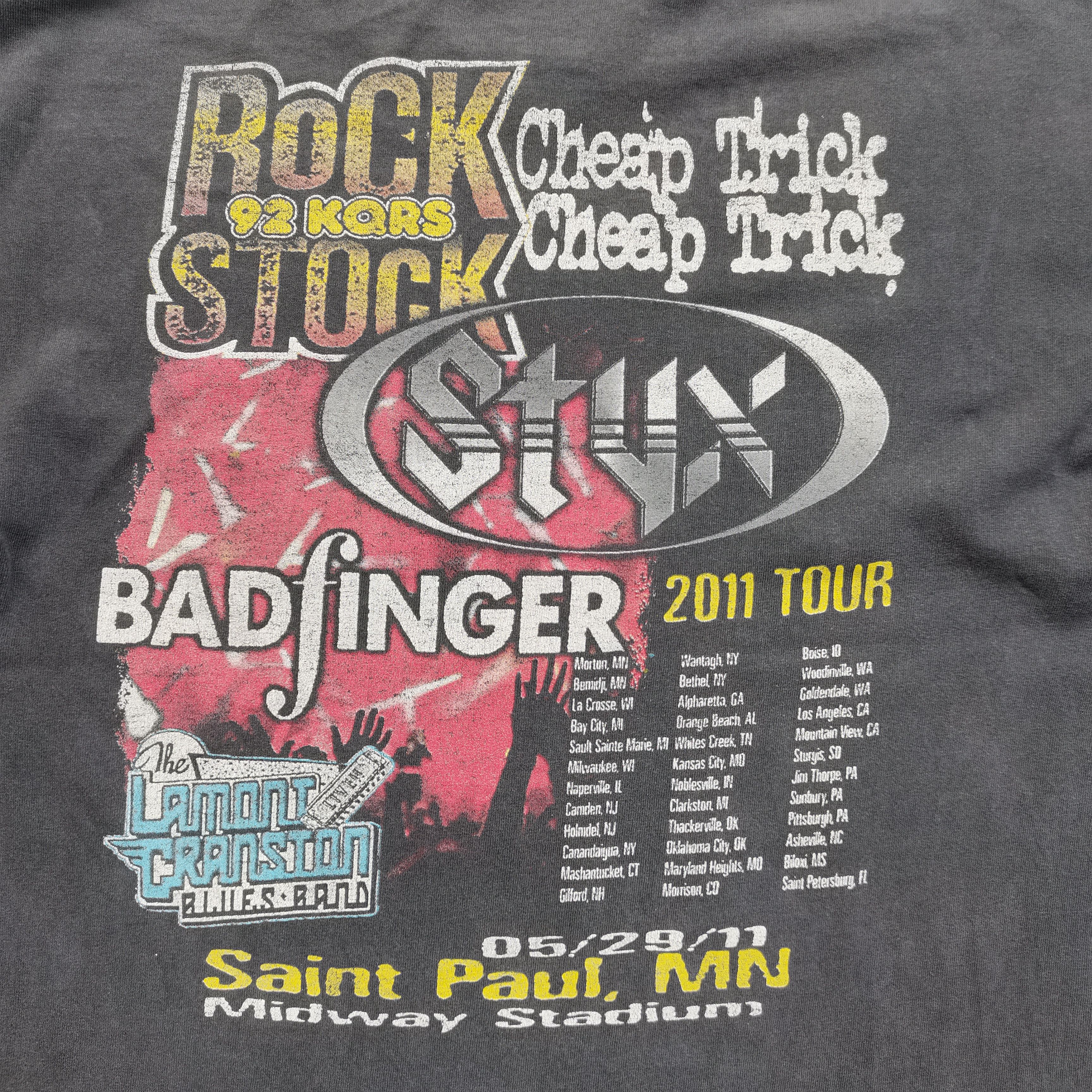 Band Tees × Vintage Steals🔥 Vintage 2011 STYX TOUR Distress Faded Tee Size US L / EU 52-54 / 3 - 4 Thumbnail