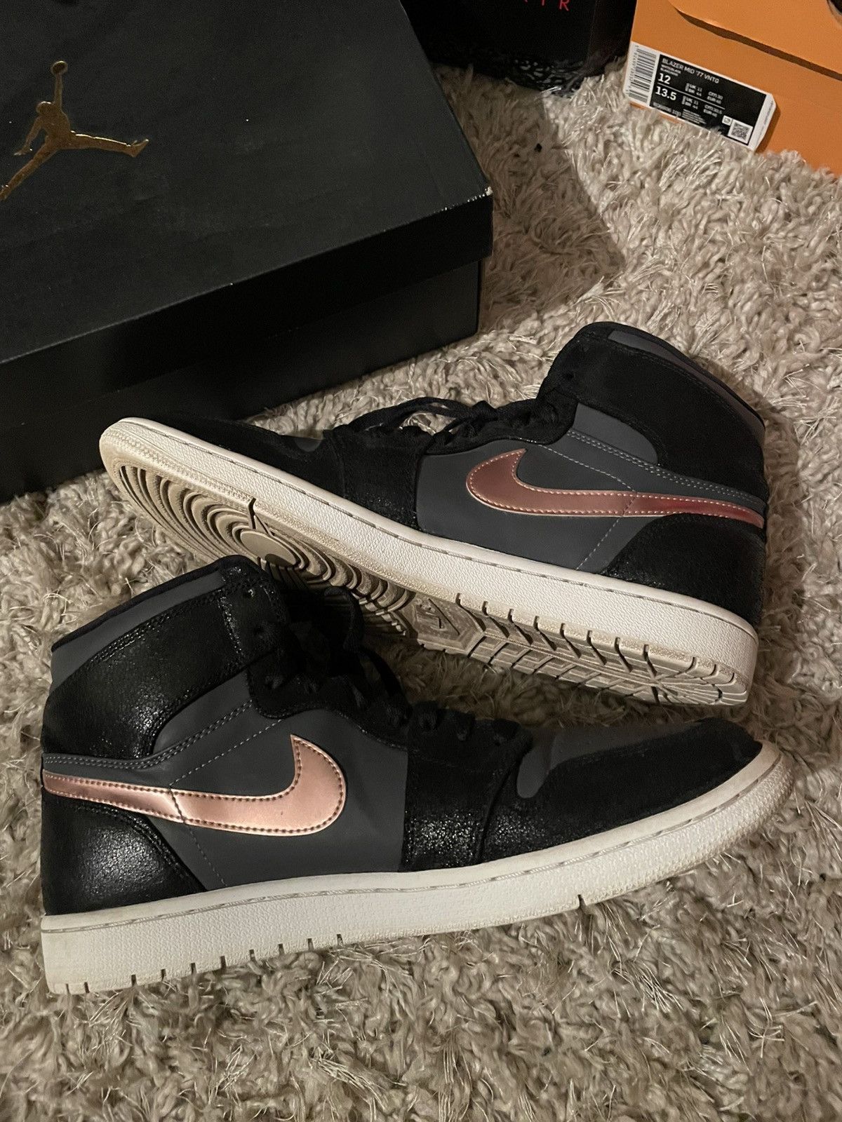 Jordan Brand Jordan 1 Bronze Metal Size US 11.5 / EU 44-45 - 4 Thumbnail