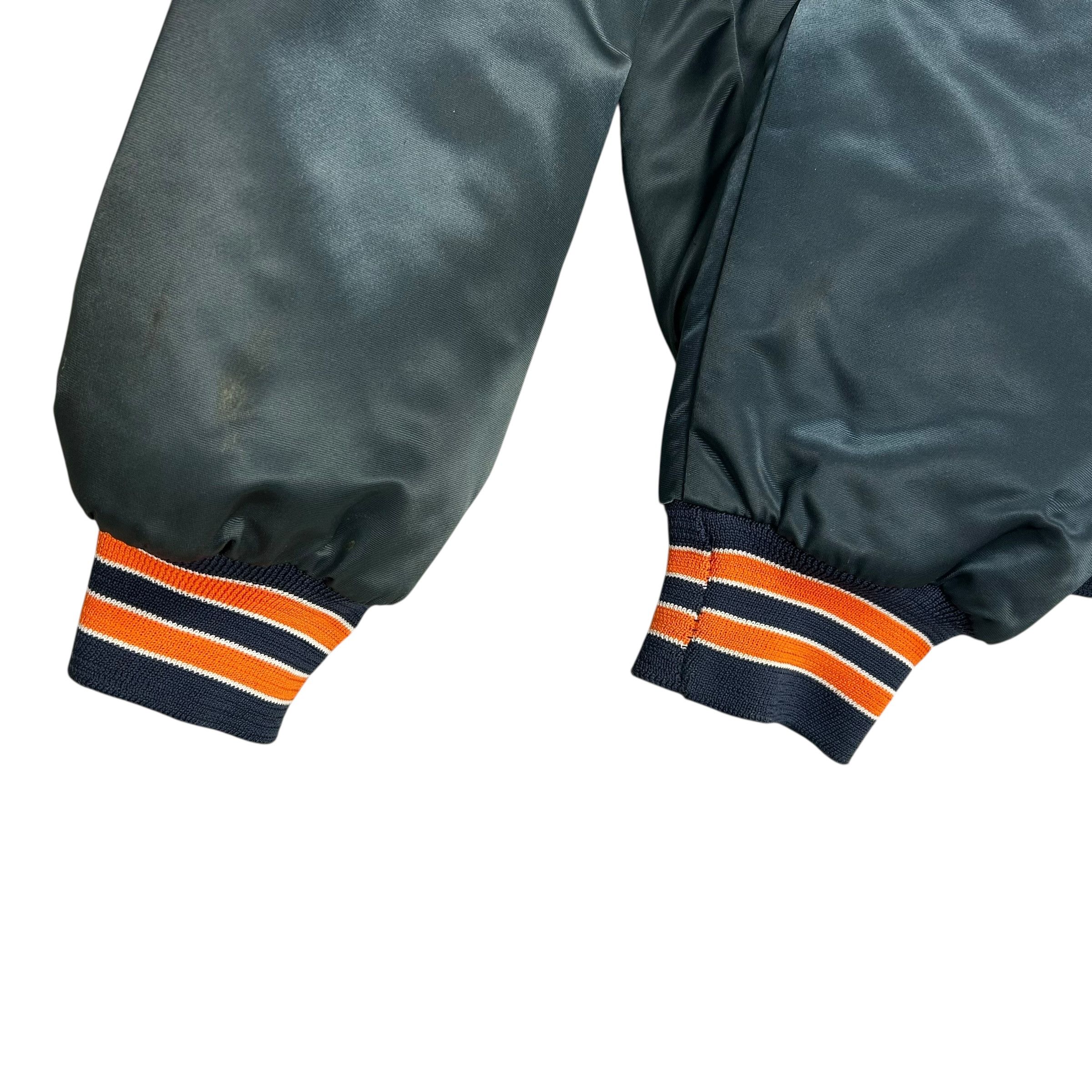 NFL VTG 90s CHICAGO BEARS CHALK LINE SATIN JACKET SPELL OUT Size US L / EU 52-54 / 3 - 9 Thumbnail