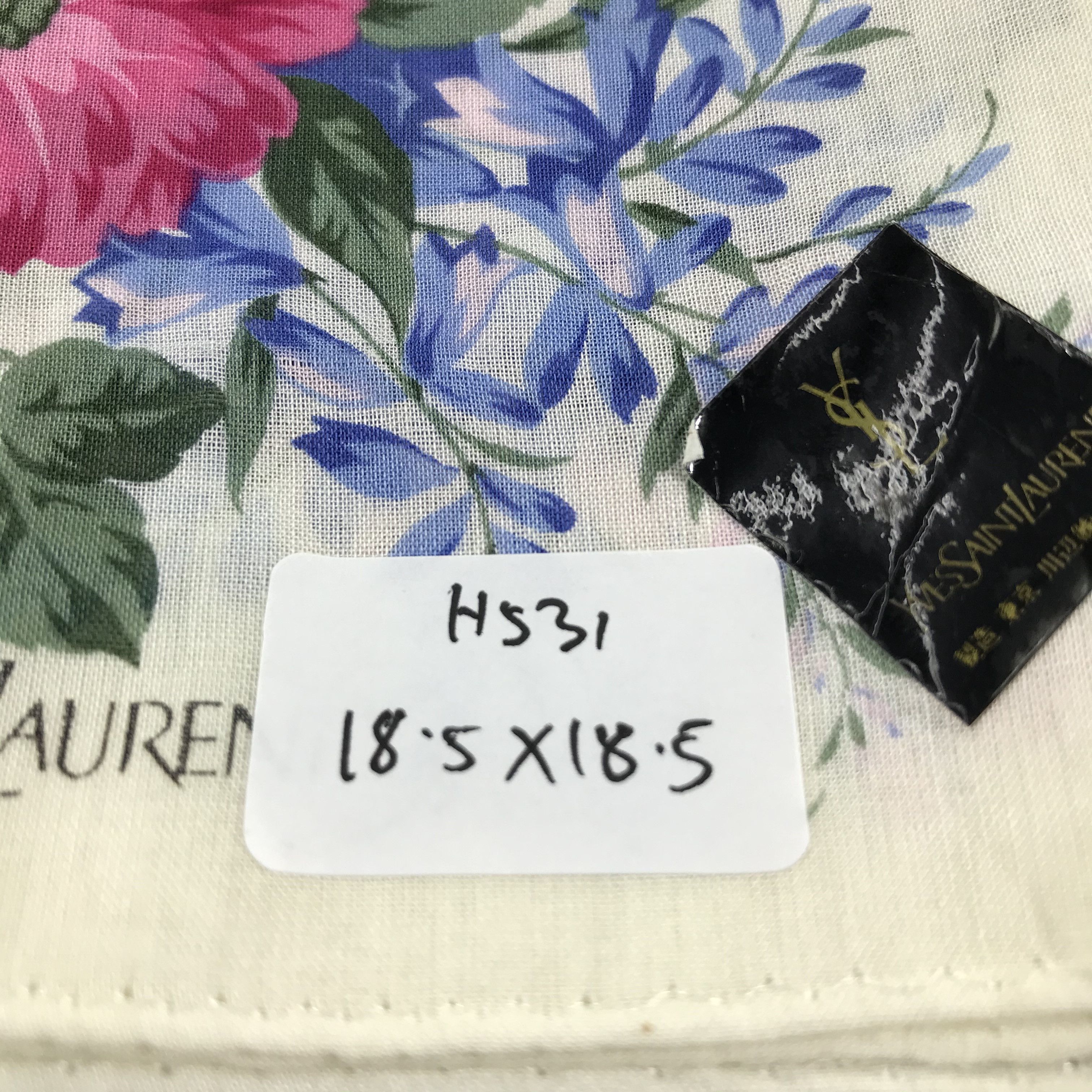 Yves Saint Laurent YSL Floral Handkerchief Neckerchief Bandana H531 Size ONE SIZE - 9 Thumbnail