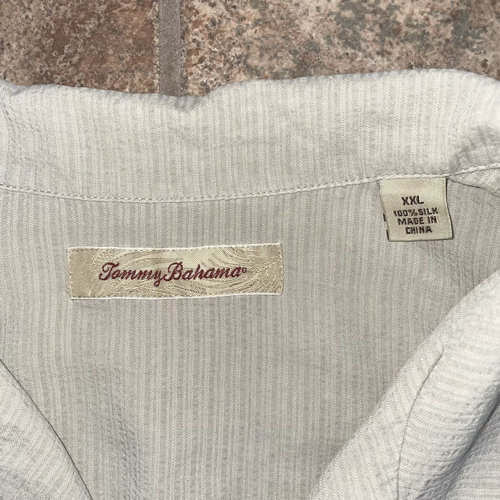 Tommy Bahama Tommy Bahama Pocket Shirt Mens 2XL Short Sleeve 100% Silk Gray Aloha Style Size US XXL / EU 58 / 5 - 4 Thumbnail
