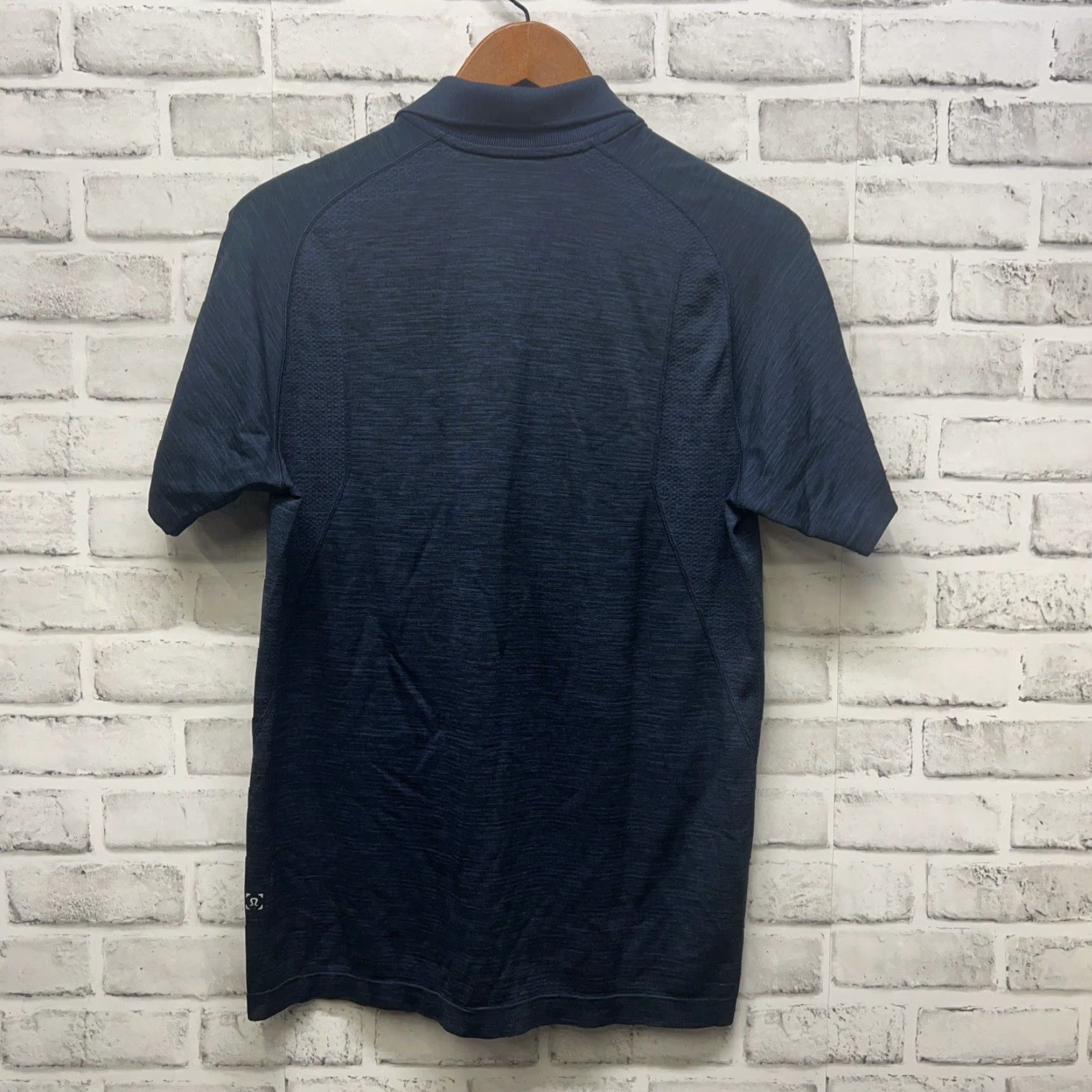 Lululemon VINTAGE Lululemon Athletica Men’s Blue Short Sleeve Polo Shirt Small Casual Activewear Size US S / EU 44-46 / 1 - 3 Thumbnail