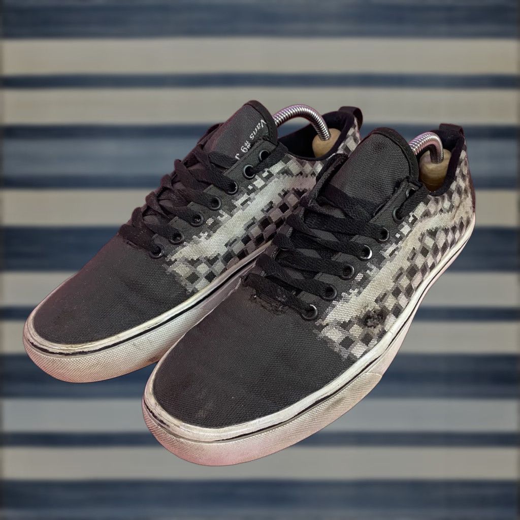 Vans VANS Ultra Cush Old Skool Low Top Glitch Checkered Shoes Mens Size 9 Size US M / EU 48-50 / 2 - 1 Thumbnail