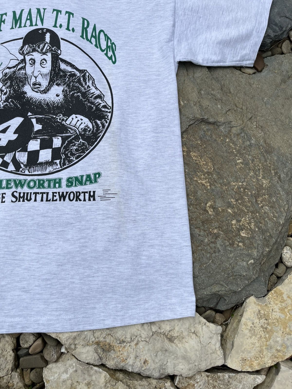 Vintage Vintage 90s Isle of Man TT races motorcycle t-shirt y2k tee Size US M / EU 48-50 / 2 - 7 Thumbnail
