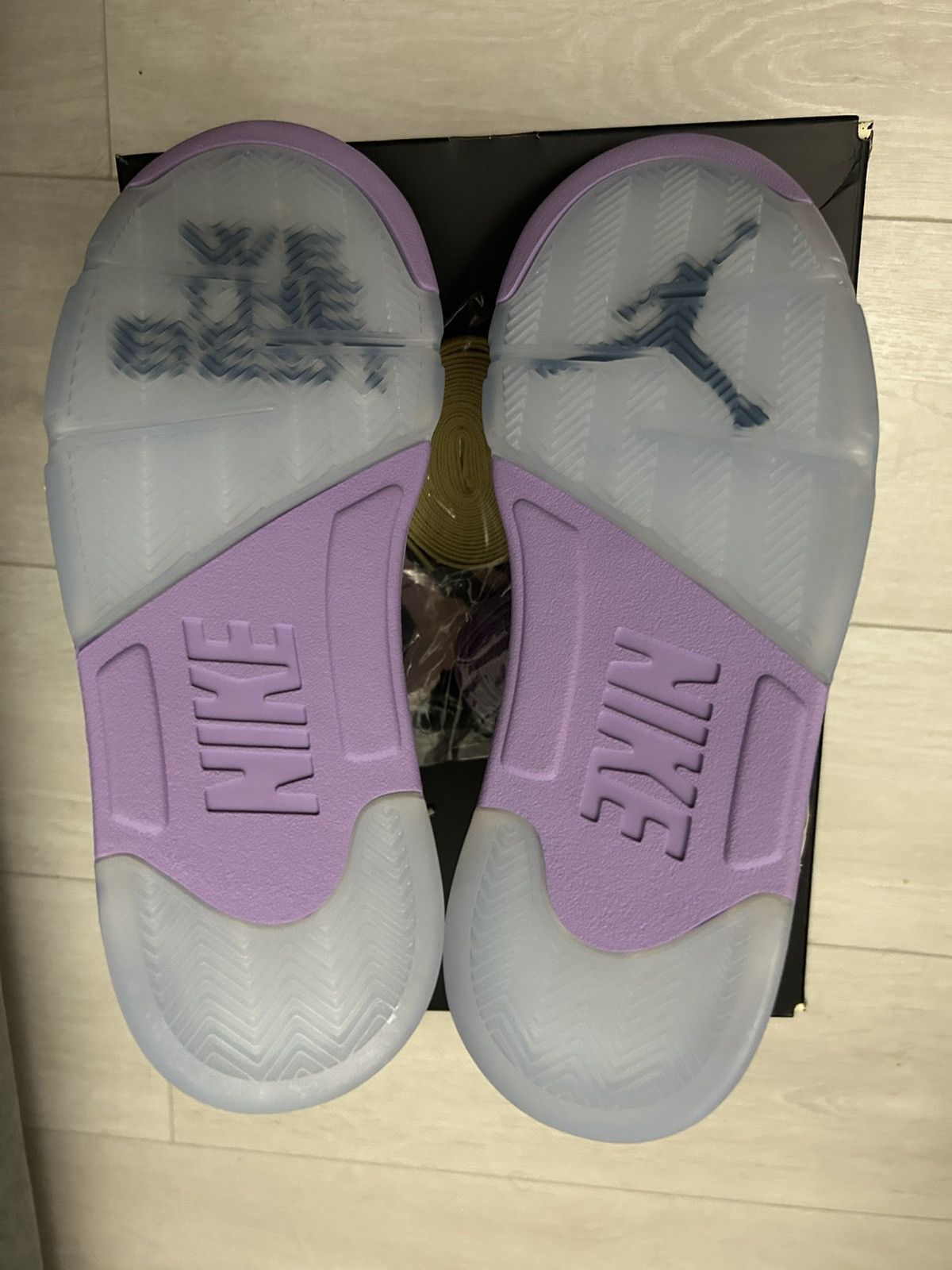 Dj Khaled × Jordan Brand Air Jordan x Dj Khaled “We The Best” V 5 Sail Size US 9 / EU 42 - 6 Thumbnail