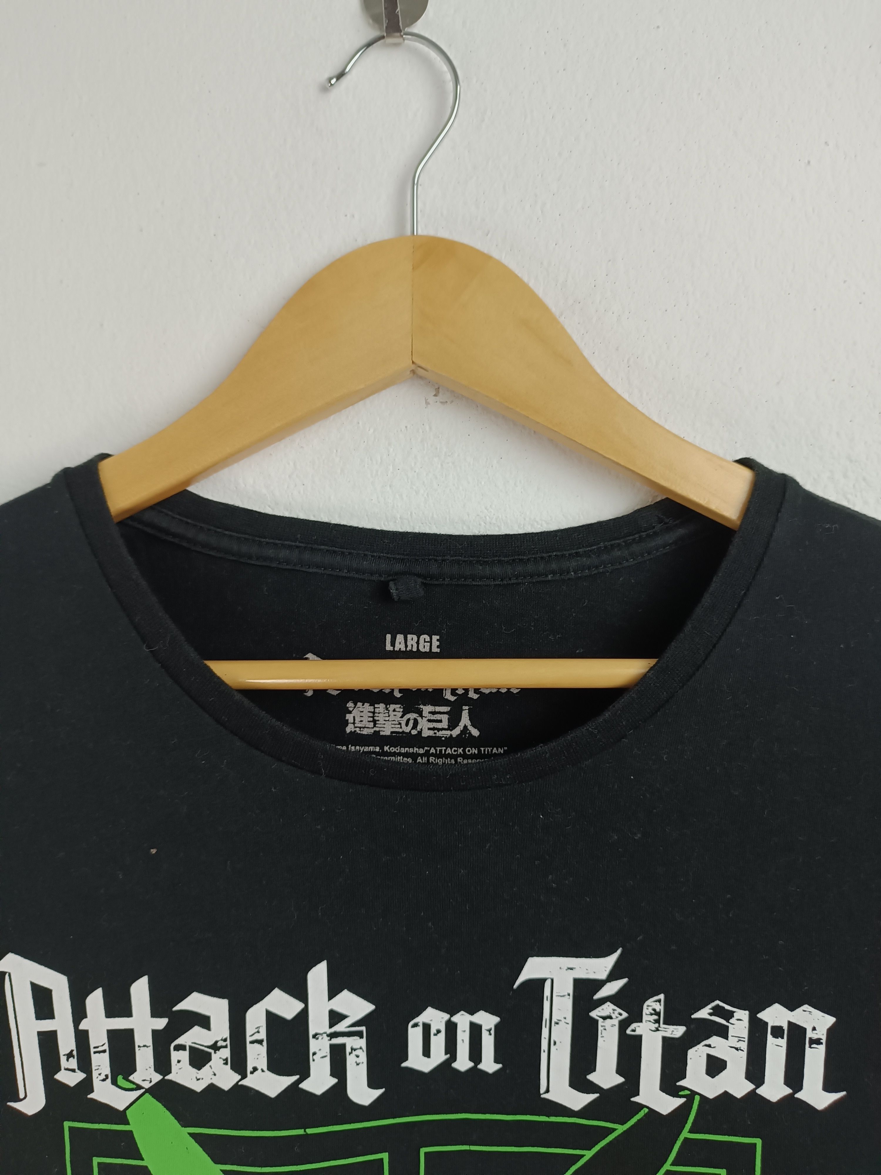 Anime VINTAGE ATTACK ON TITAN EARLY SCOUTS REG TEE naruto bleach Size US L / EU 52-54 / 3 - 9 Thumbnail