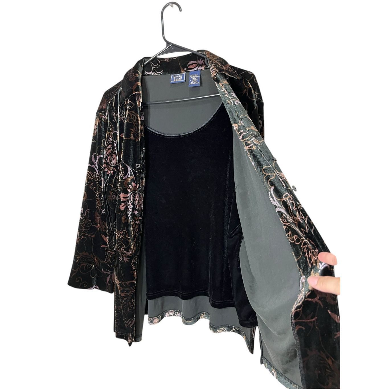 Other LAURA SCOTT Women's Velvet Blouse Floral Multicolor Size 16- Size XXL / US 16-18 / IT 52-54 - 7 Thumbnail
