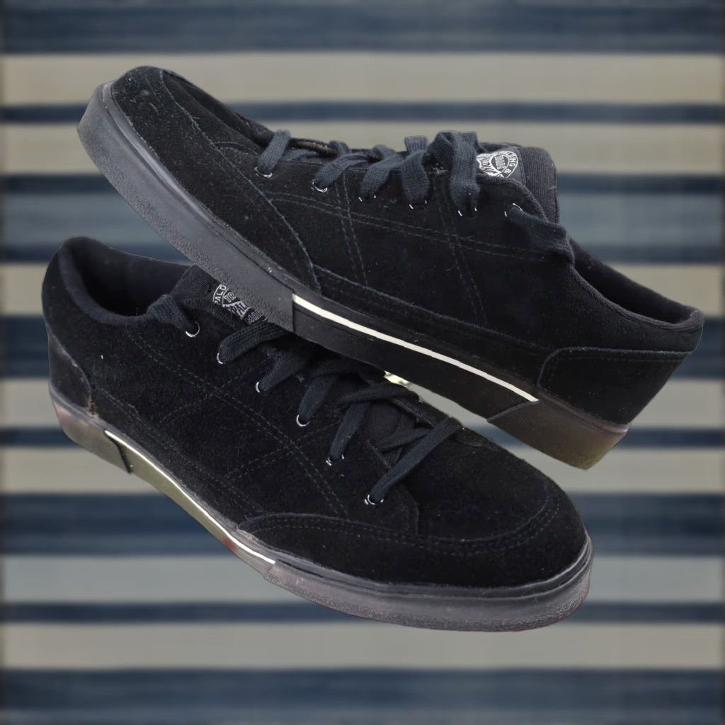 Spalding VINTAGE Spalding Suede Leather Sneakers Mens 11 Black Sneaker Size US 11 / EU 44 - 1 Thumbnail