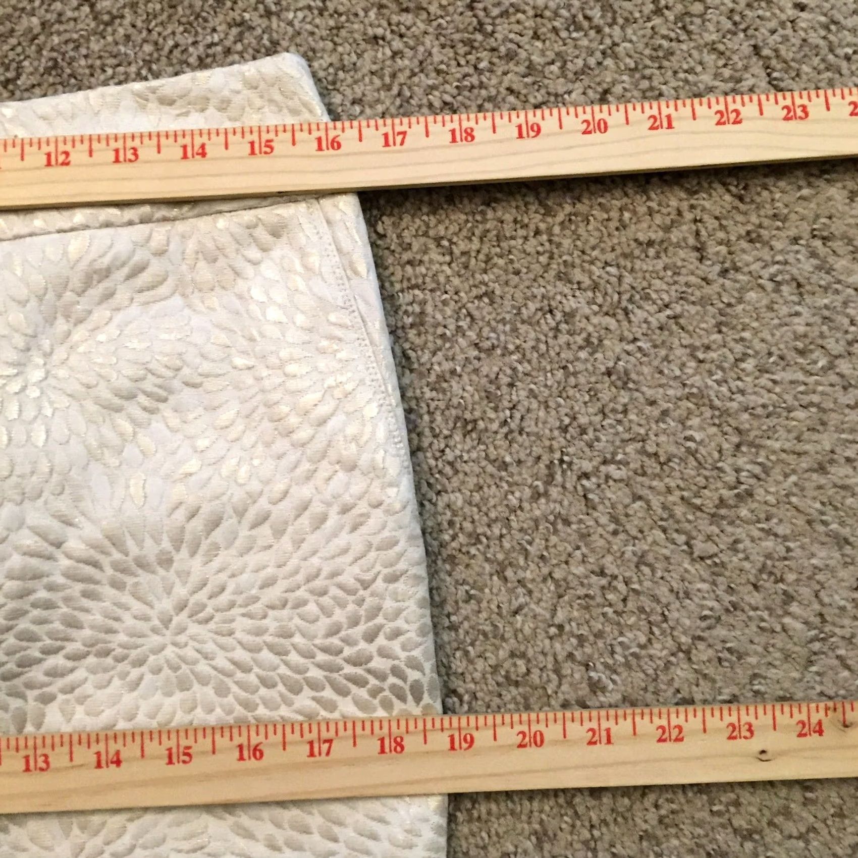 Loft Loft Skirt Size 6 Beige Geometric Knee Length Textured Lined Pencil Size 28" / US 6 / IT 42 - 4 Thumbnail