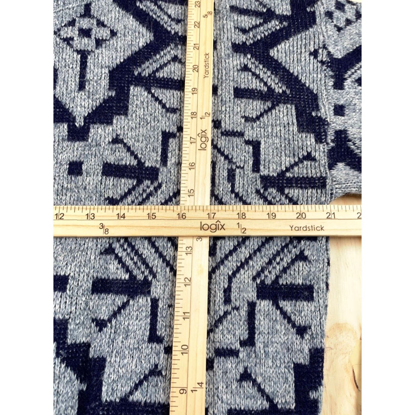Vintage VTG 90s Dad Style Sweater Adult Medium Gray Dark Blue Geometric Pattern Knit Size US M / EU 48-50 / 2 - 5 Thumbnail