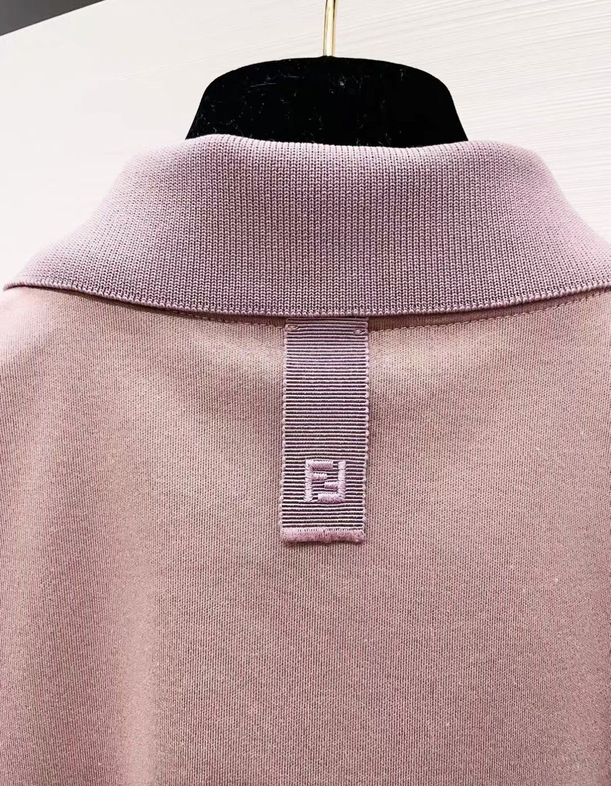 Fendi Fendi Size 38 Stylish Women's Short Sleeve Polo T-shirt J33 Size S / US 4 / IT 40 - 4 Thumbnail