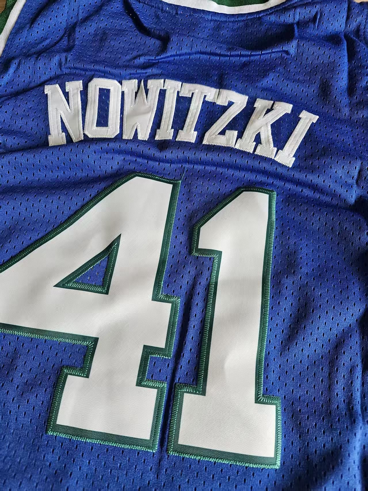 NBA 1998 99 Dallas Mavericks #41 Dirk Nowitzki Jersey Blue Size US XL / EU 56 / 4 - 3 Thumbnail