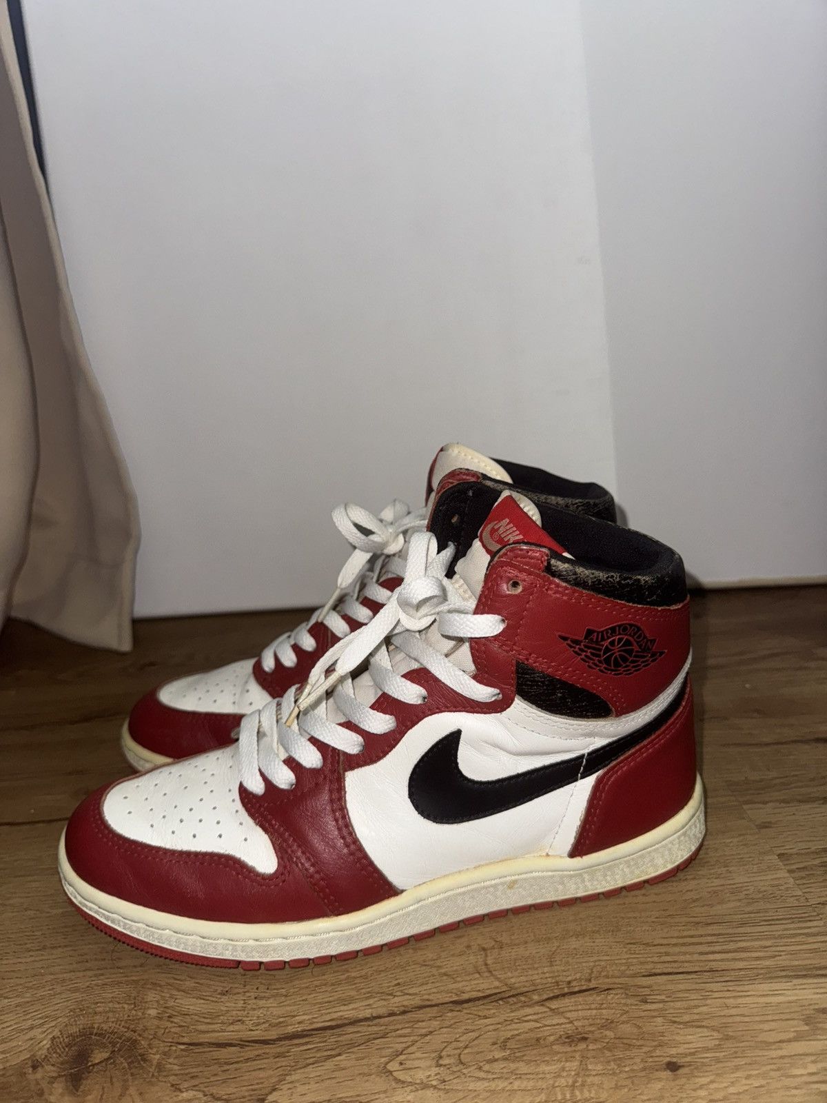 Jordan Brand 1985 Jordan 1 Chicago size 9 Size US 9 / EU 42 - 7 Thumbnail