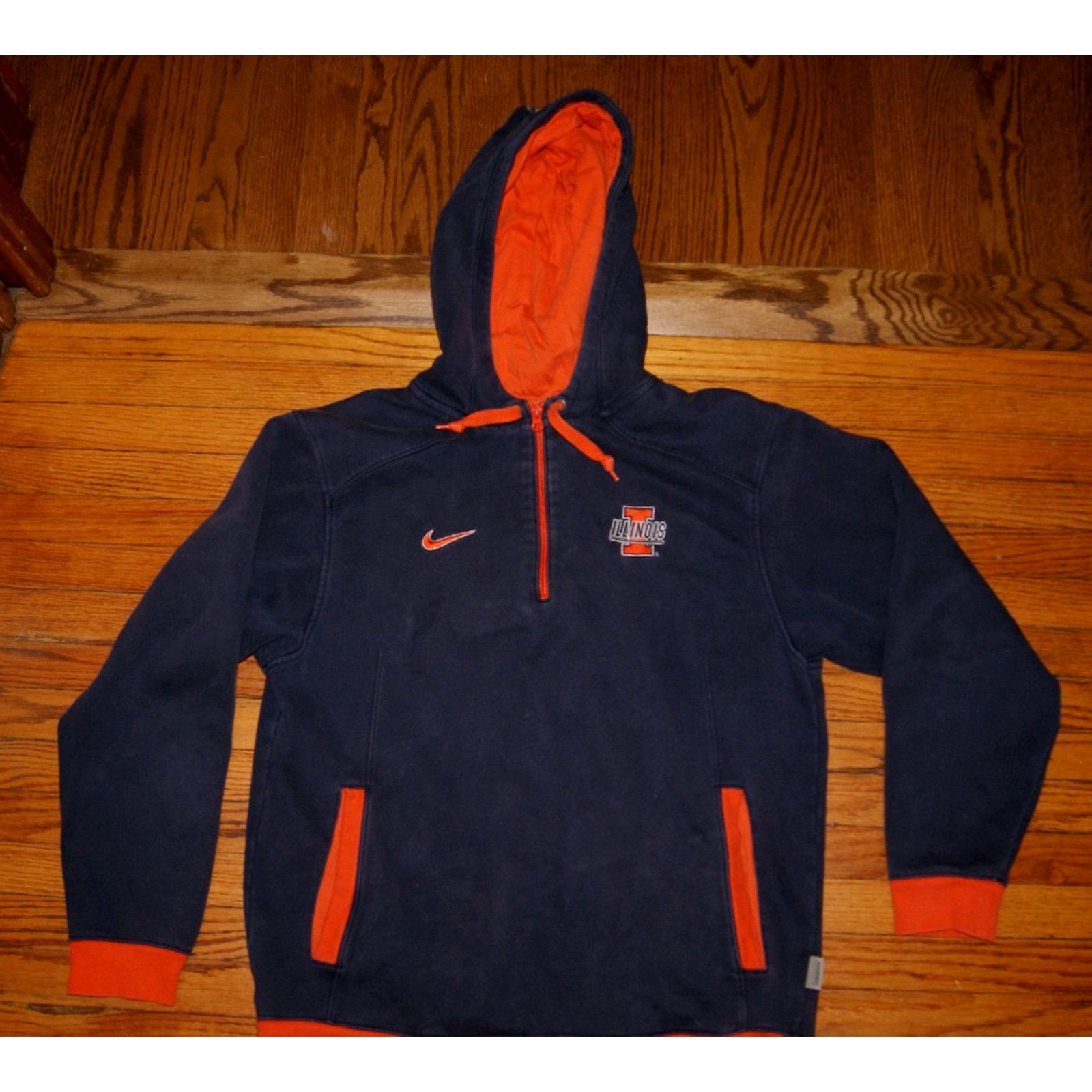 Nike VTG NIKE Team Illinois Fighting Illini Mens L 1/4 Zip Hoodie Size US L / EU 52-54 / 3 - 1 Thumbnail