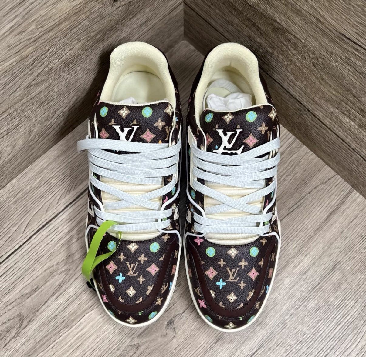 Louis Vuitton Louis Vuitton Tyler Collaboration Trainer Brown Sneakers J41 Size US 9 / EU 42 - 4 Thumbnail