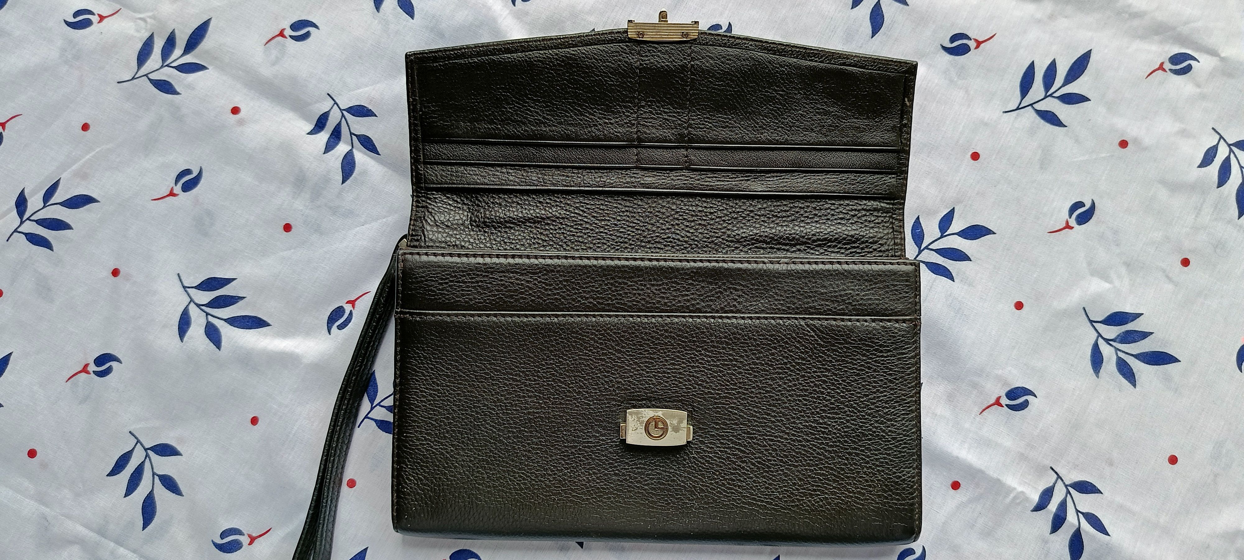 Designer × Vintage Gold Lion Leather Clutch Bag Size ONE SIZE - 14 Thumbnail