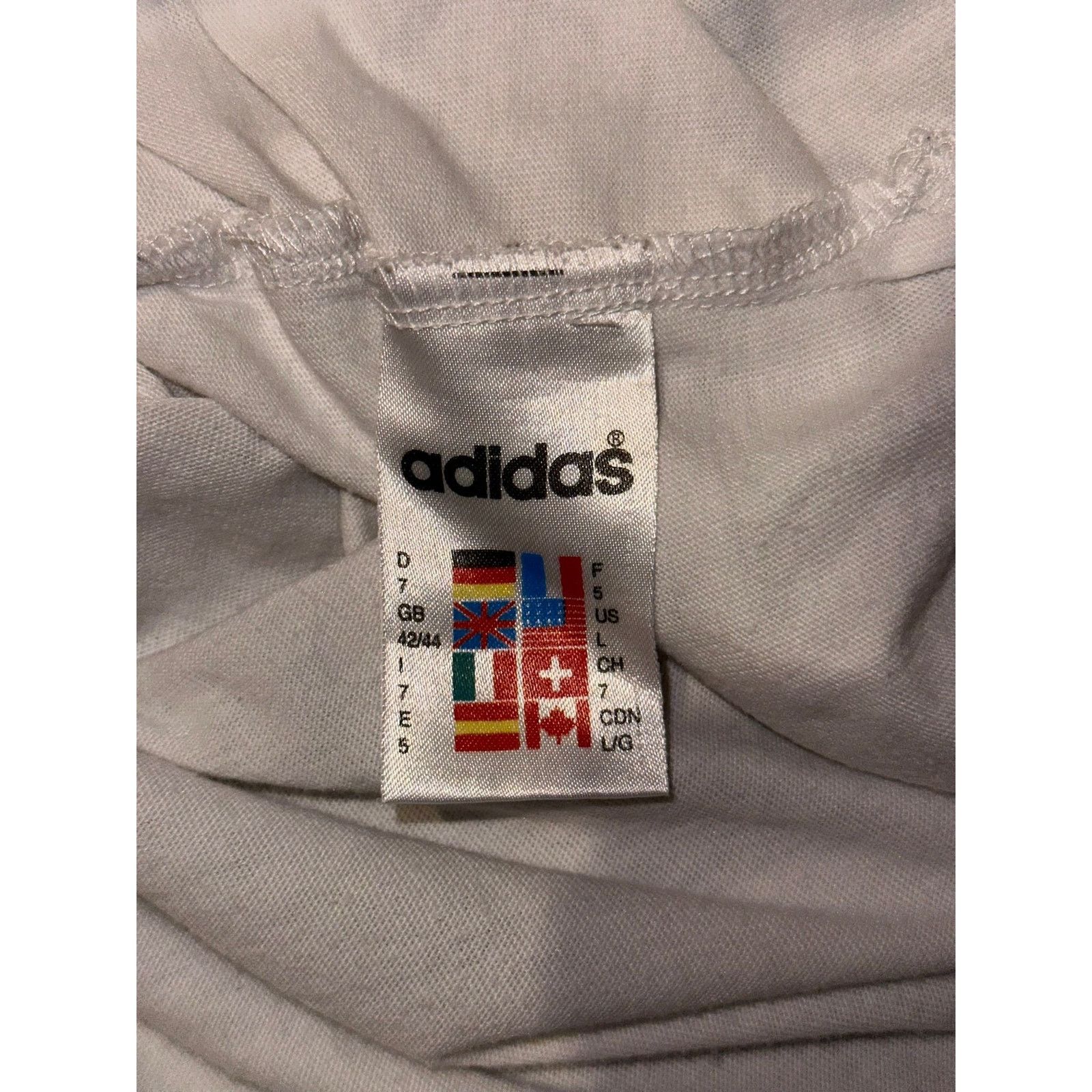 Adidas 👕 Classic Short Sleeve Adidas T-Shirt - Size L Size US L / EU 52-54 / 3 - 4 Thumbnail