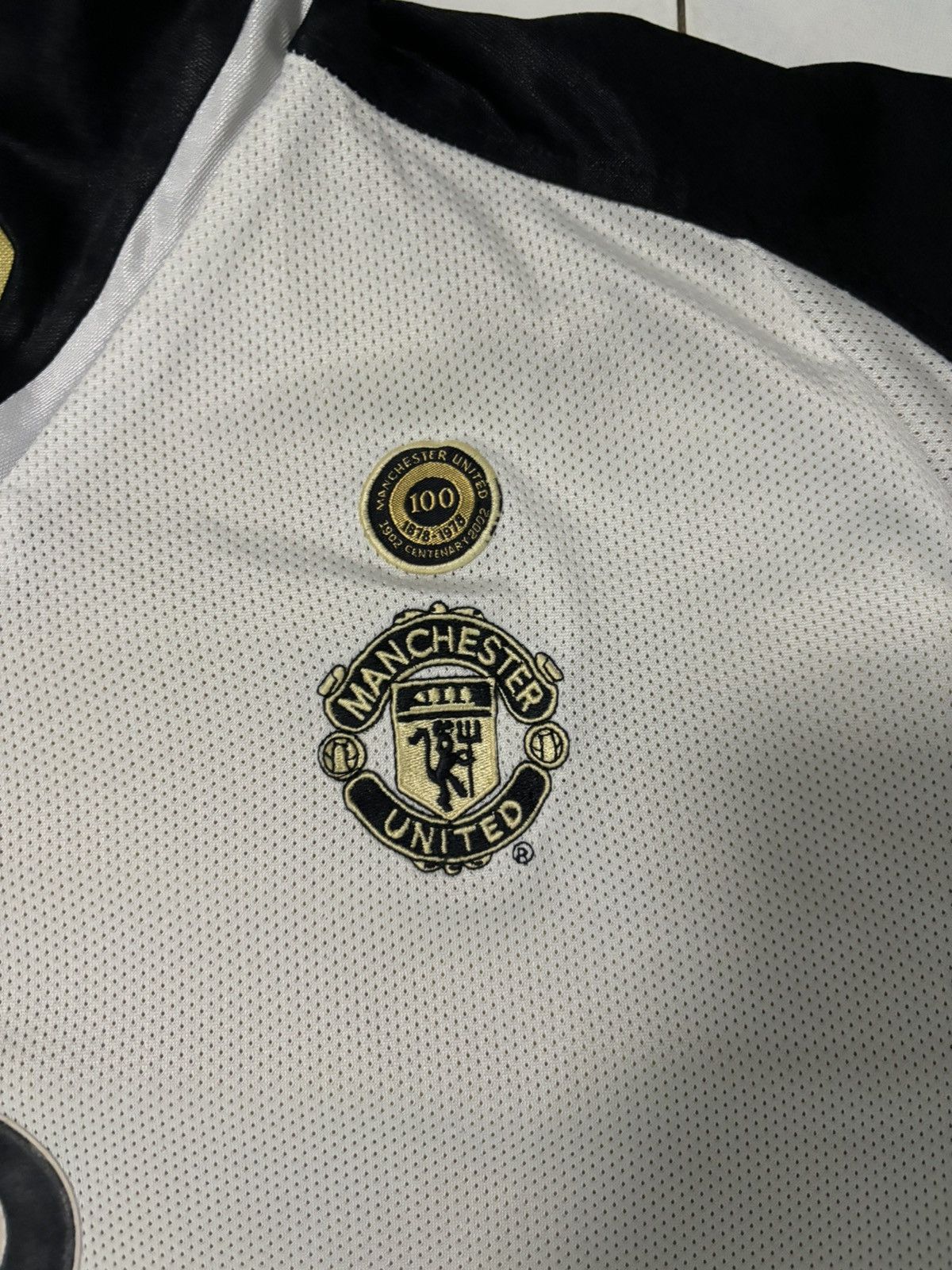 Umbro Manchester United 100th Anniversary Edition Size US L / EU 52-54 / 3 - 2 Thumbnail
