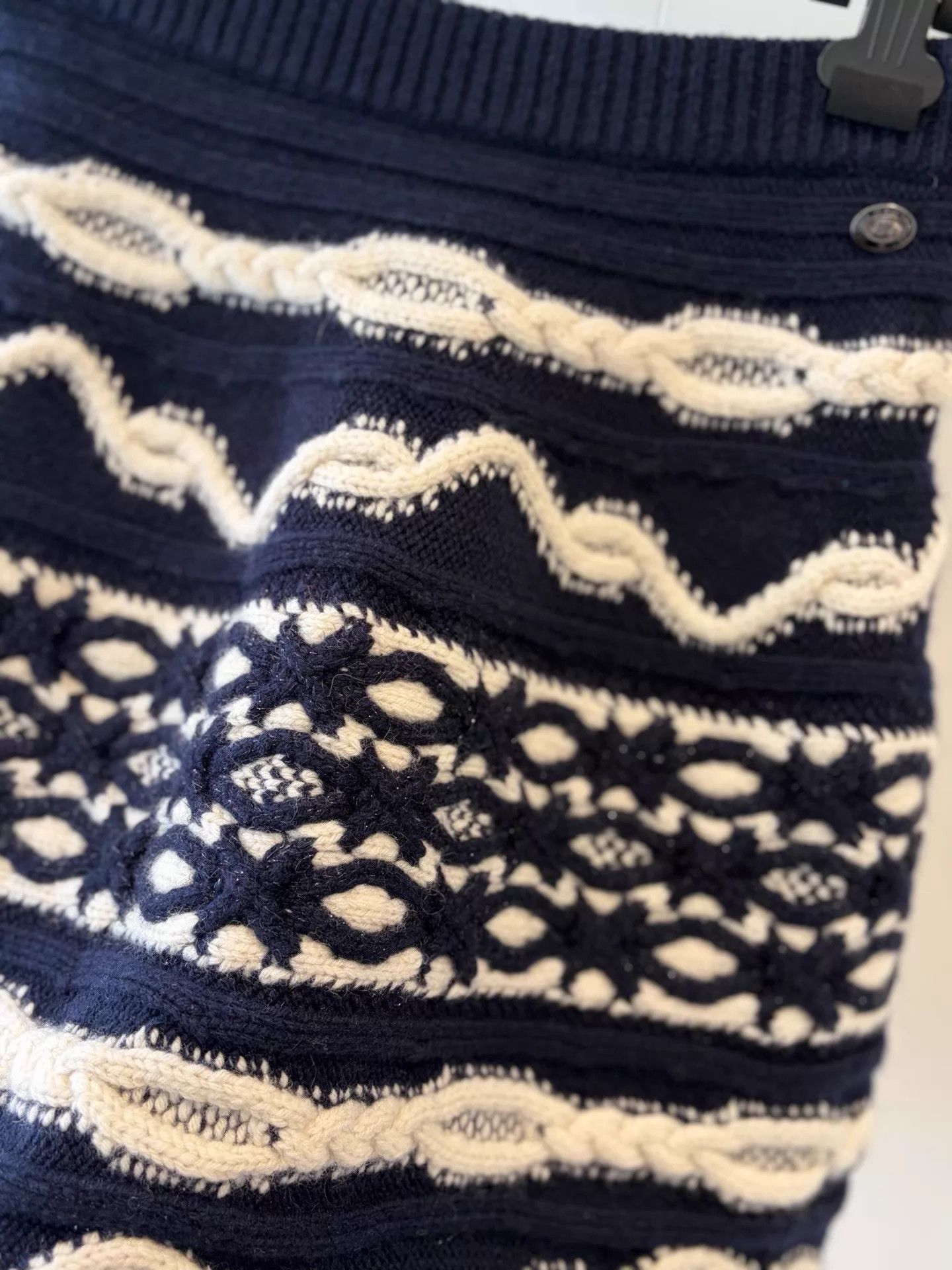Chanel Chanel Burger Knit Midi Skirt 36 Vintage Size 26" / US 2 / IT 38 - 2 Thumbnail