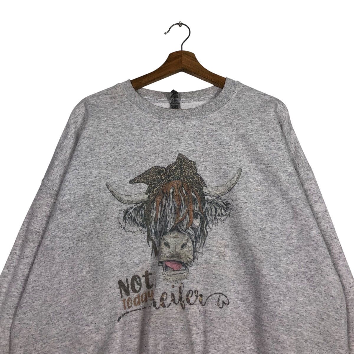 Japanese Brand Vintage-Style Cow Illustration Sweatshirt Size US XL / EU 56 / 4 - 4 Thumbnail
