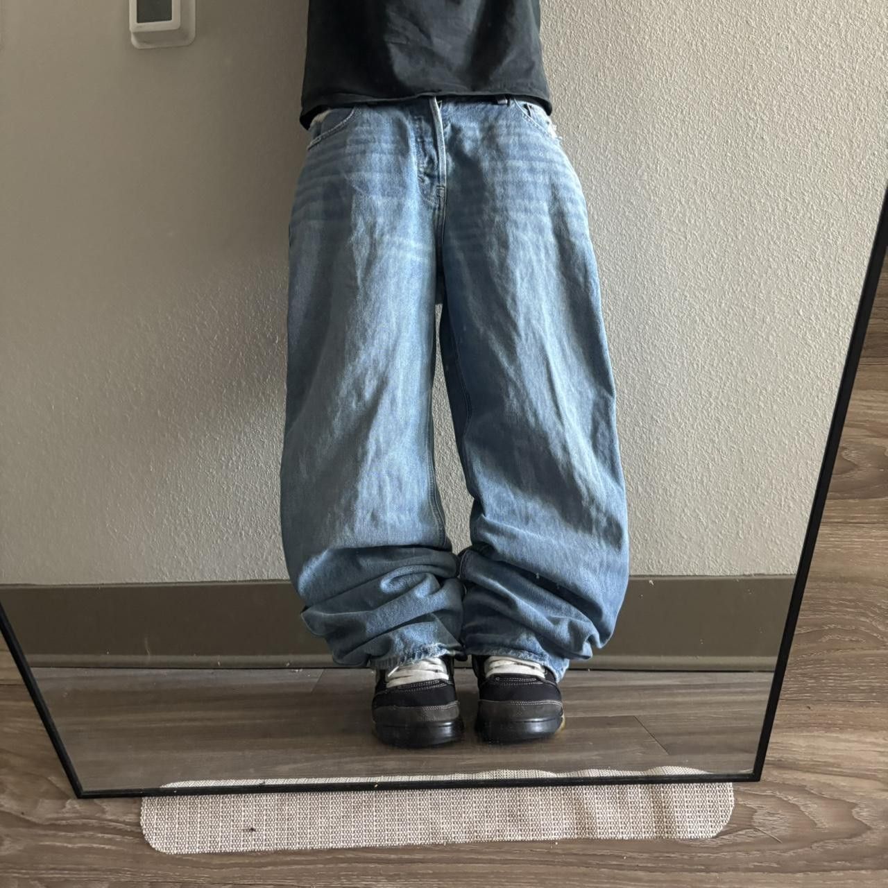 Japanese Brand Crazy Vintage Y2K/2000s Baggy Light Wash Skater Style Denim Jeans! 32x32 Size US 32 / EU 48 - 1 Thumbnail