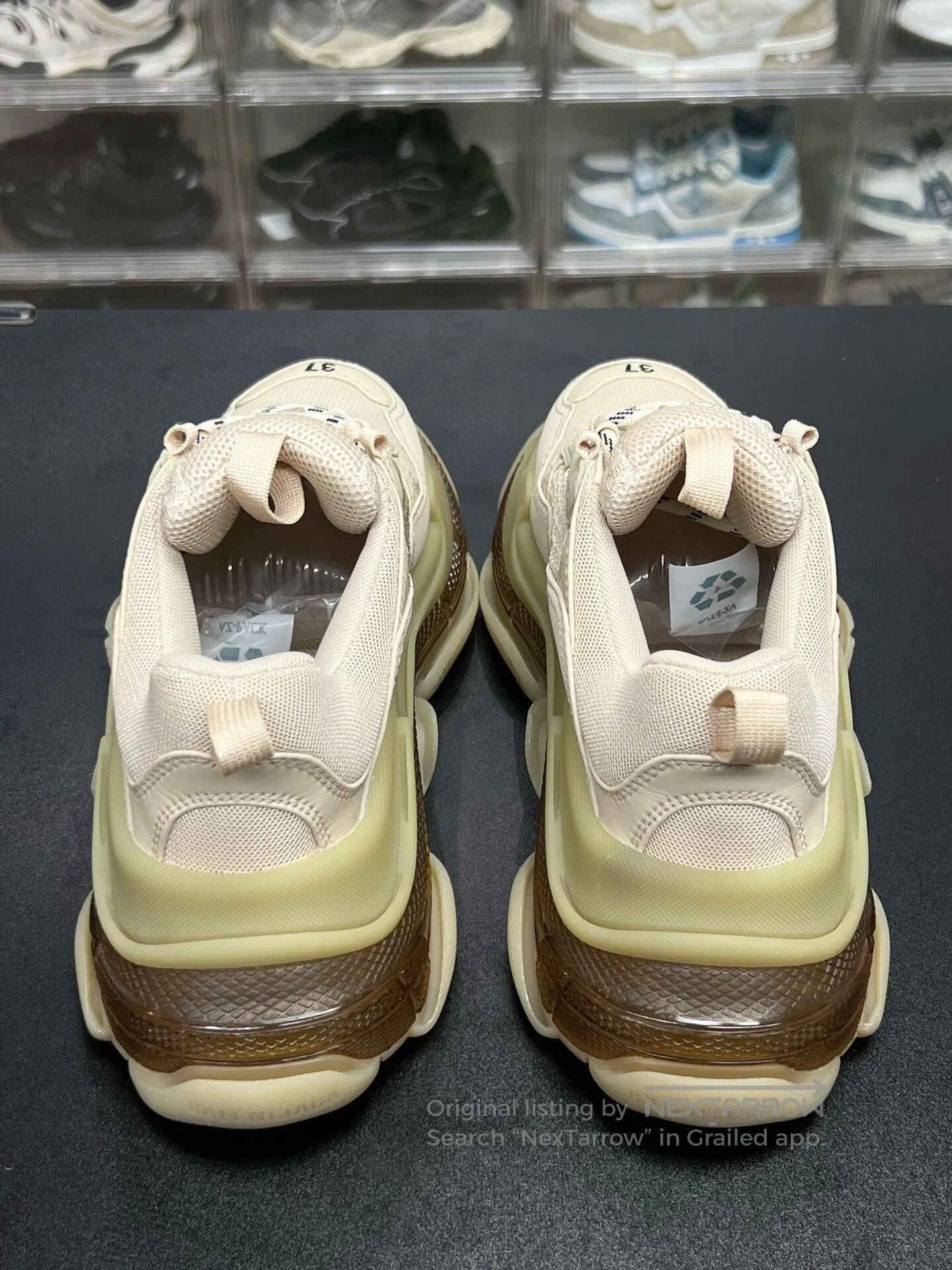 Balenciaga Balenciaga Triple S Sneakers in Beige. Size US 6 / EU 39 - 7 Thumbnail