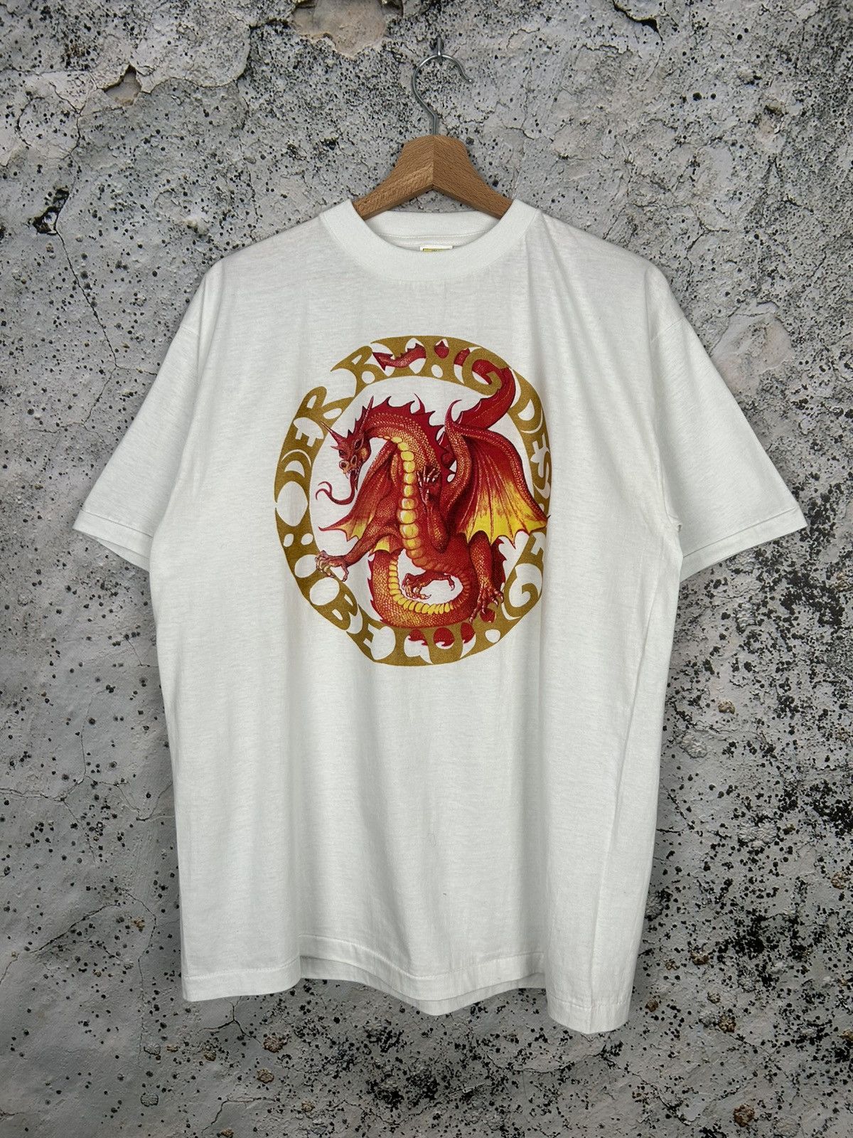 Vintage Vintage Dragon Avant Garde Tee Japanese Alternative Skate Size US L / EU 52-54 / 3 - 1 Thumbnail