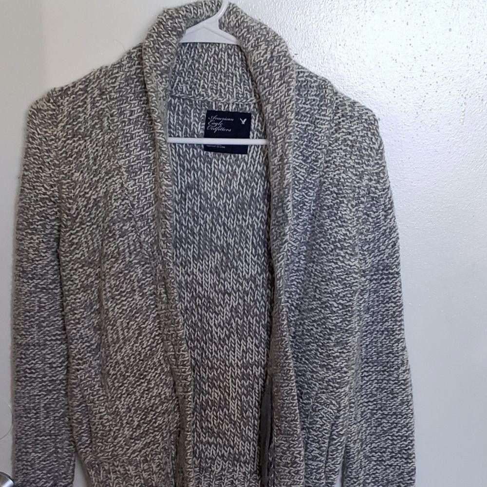 Designer CT1031a American Eagle Outfitters Gray Cardigan S/P Size S / US 4 / IT 40 - 1 Thumbnail