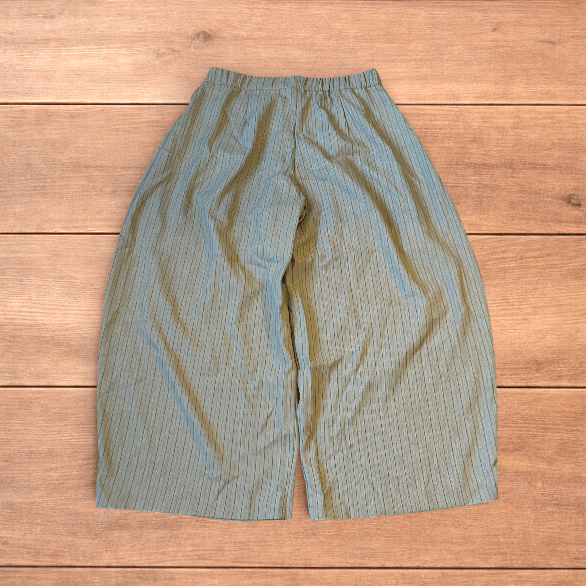 Japanese Brand Vintage style baggy super wide pinstripe trousers in grey. Size US 34 / EU 50 - 2 Thumbnail