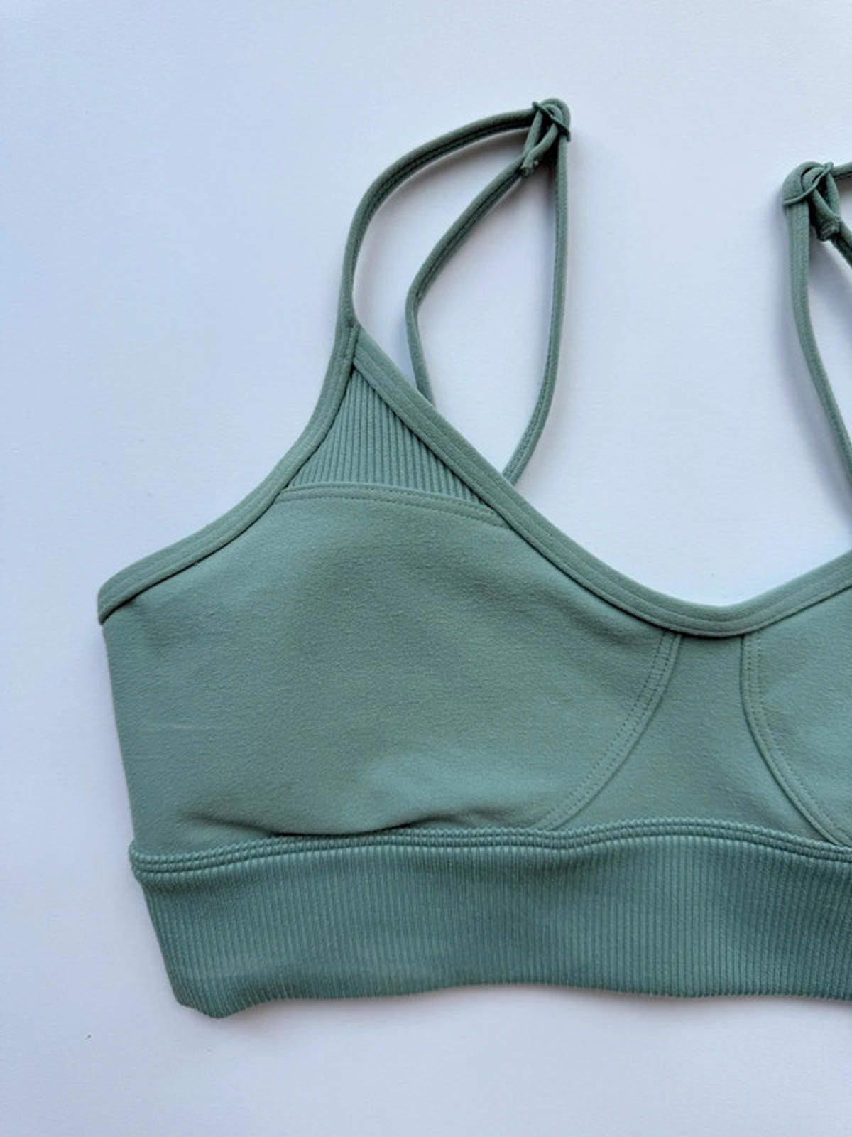 Other Alo Yoga Green sports bra Size ONE SIZE - 3 Thumbnail