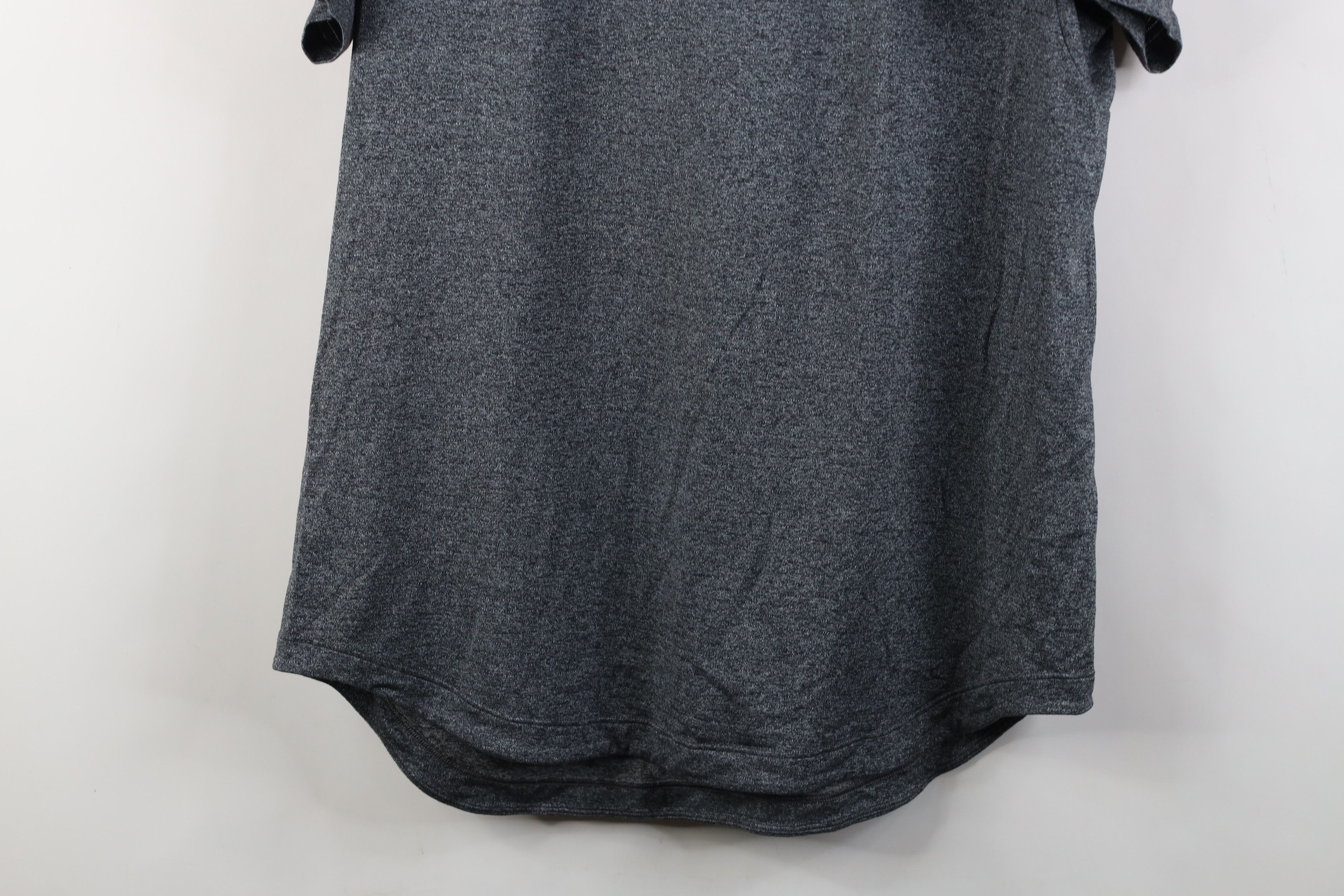 Lululemon Lululemon Tech Short Sleeve Running Jogging Yoga T-Shirt Size US L / EU 52-54 / 3 - 3 Thumbnail