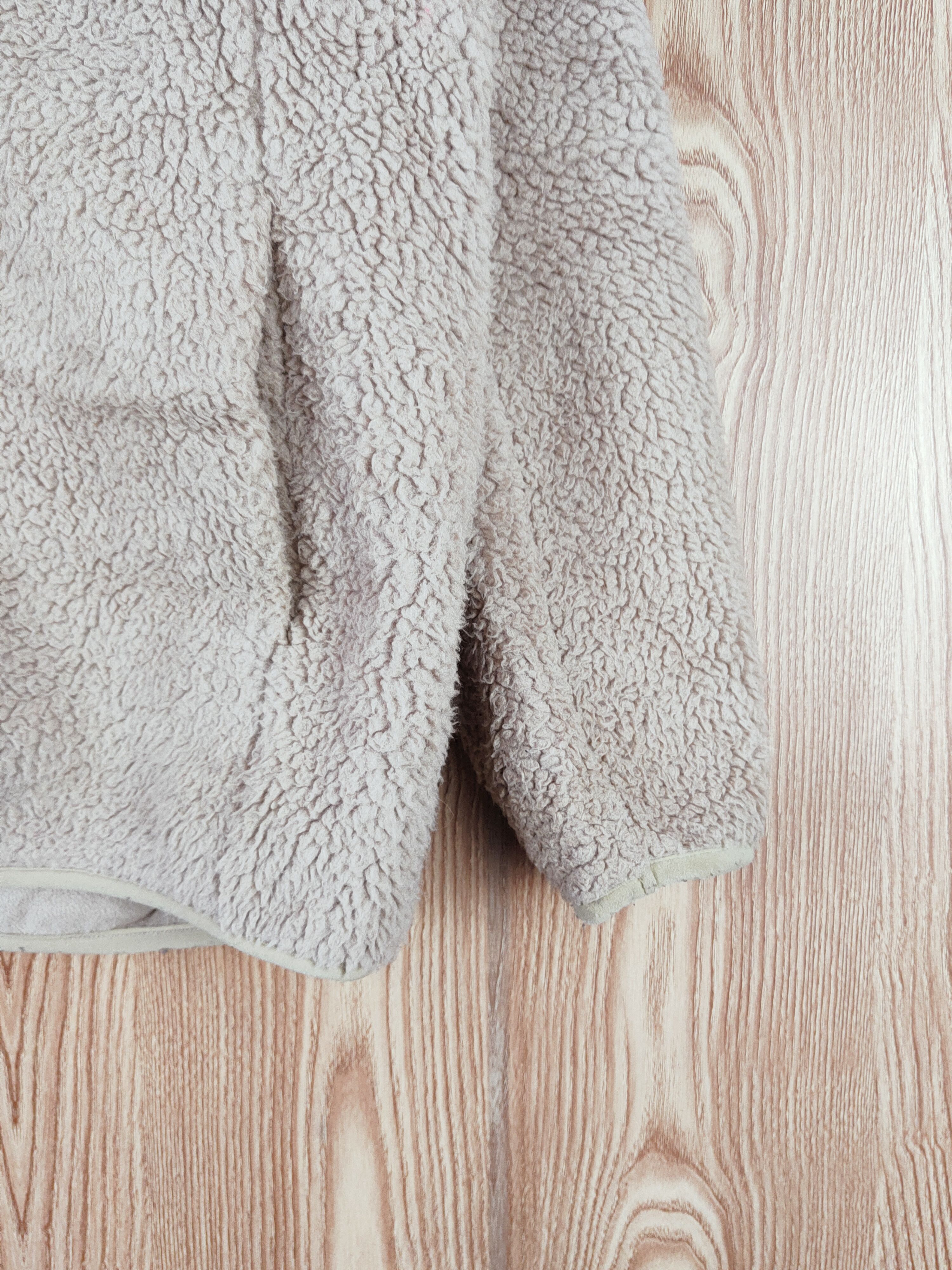 Japanese Brand Uniqlo Beige fleece Fur Knitwear Hoodie Sweaters #W725 Size US XL / EU 56 / 4 - 6 Thumbnail