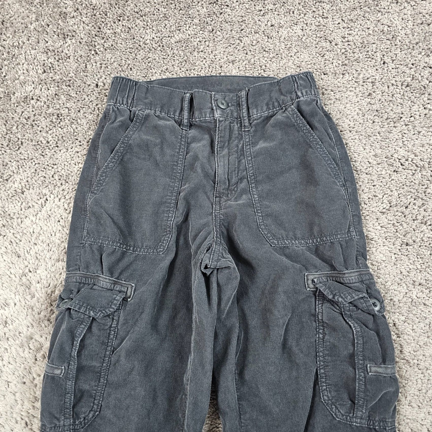 American Eagle Outfitters VINTAGE American Eagle Cargo Pants Womens Medium Gray Corduroy Tapered Mid Rise 23x28 Size 24" / US 00 / IT 34 - 3 Thumbnail