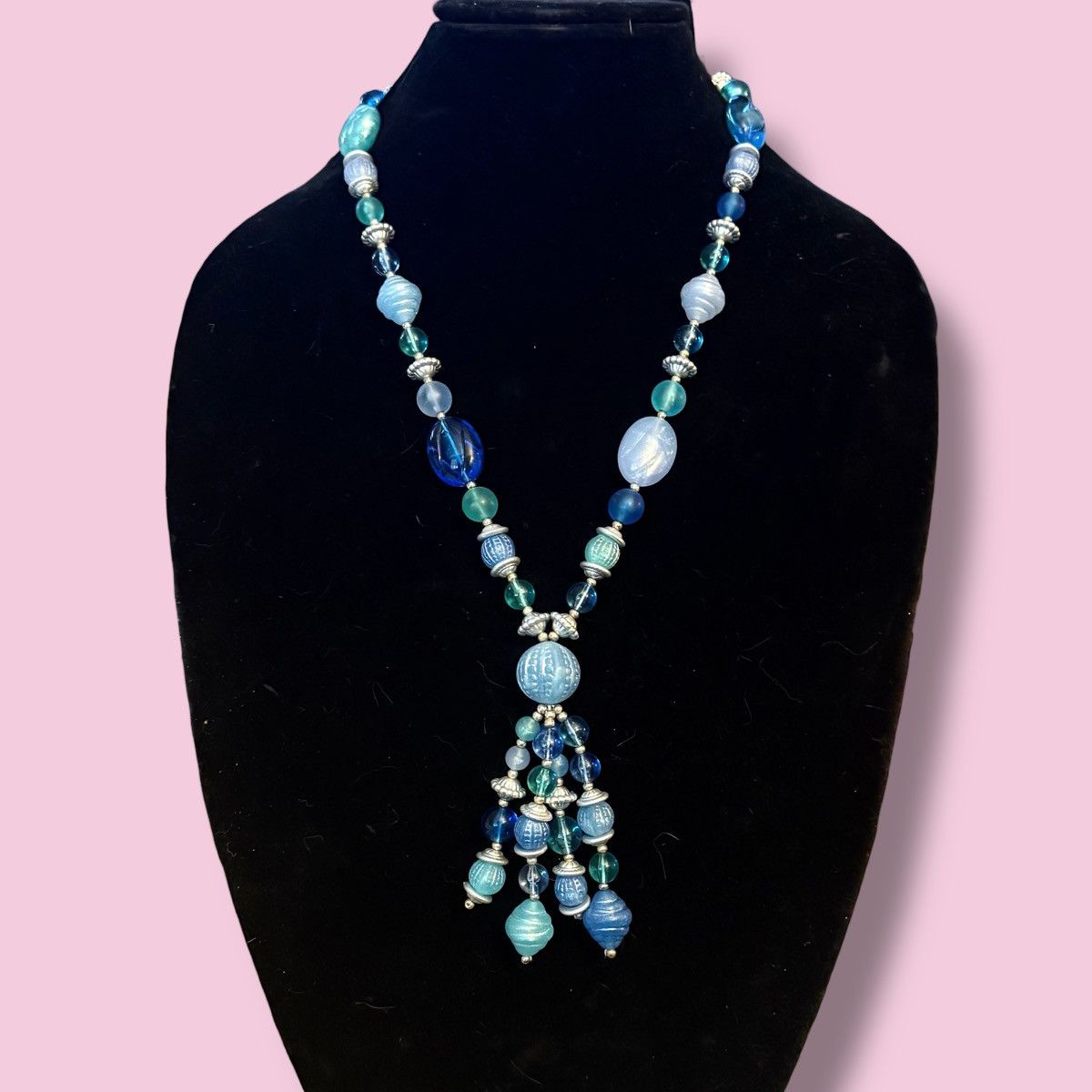 Vintage Vintage chunky blue and green lucite bead tassel necklace Size ONE SIZE - 1 Thumbnail