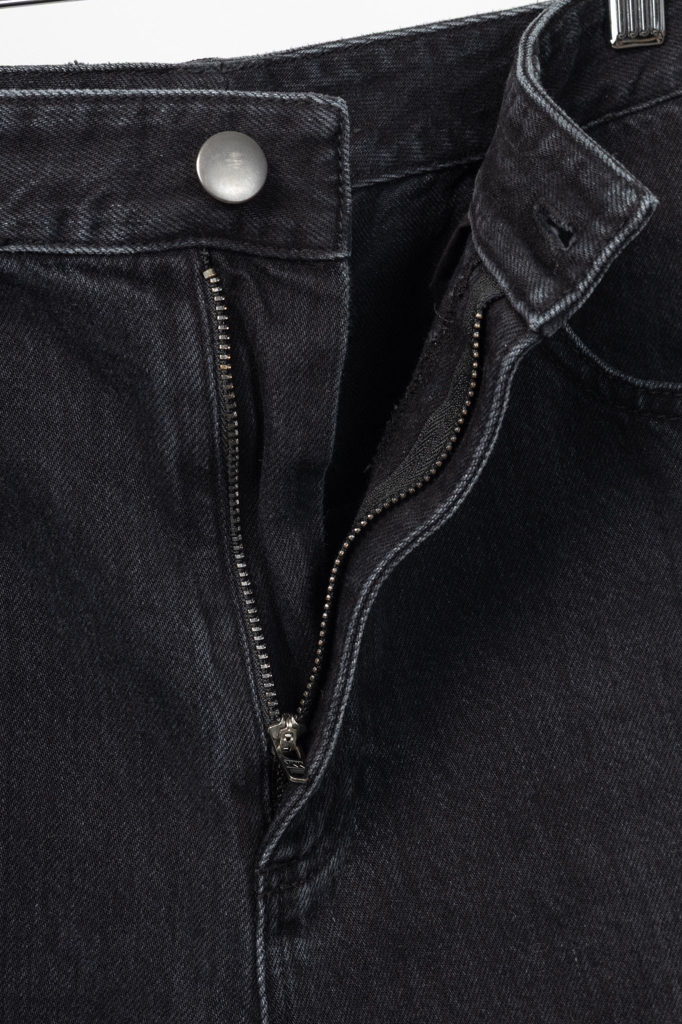 Tibi Tibi SS24 Vintage Black Denim Barrel Shorter Tuck Jeans Size 25" / US 0 / IT 36 - 7 Thumbnail