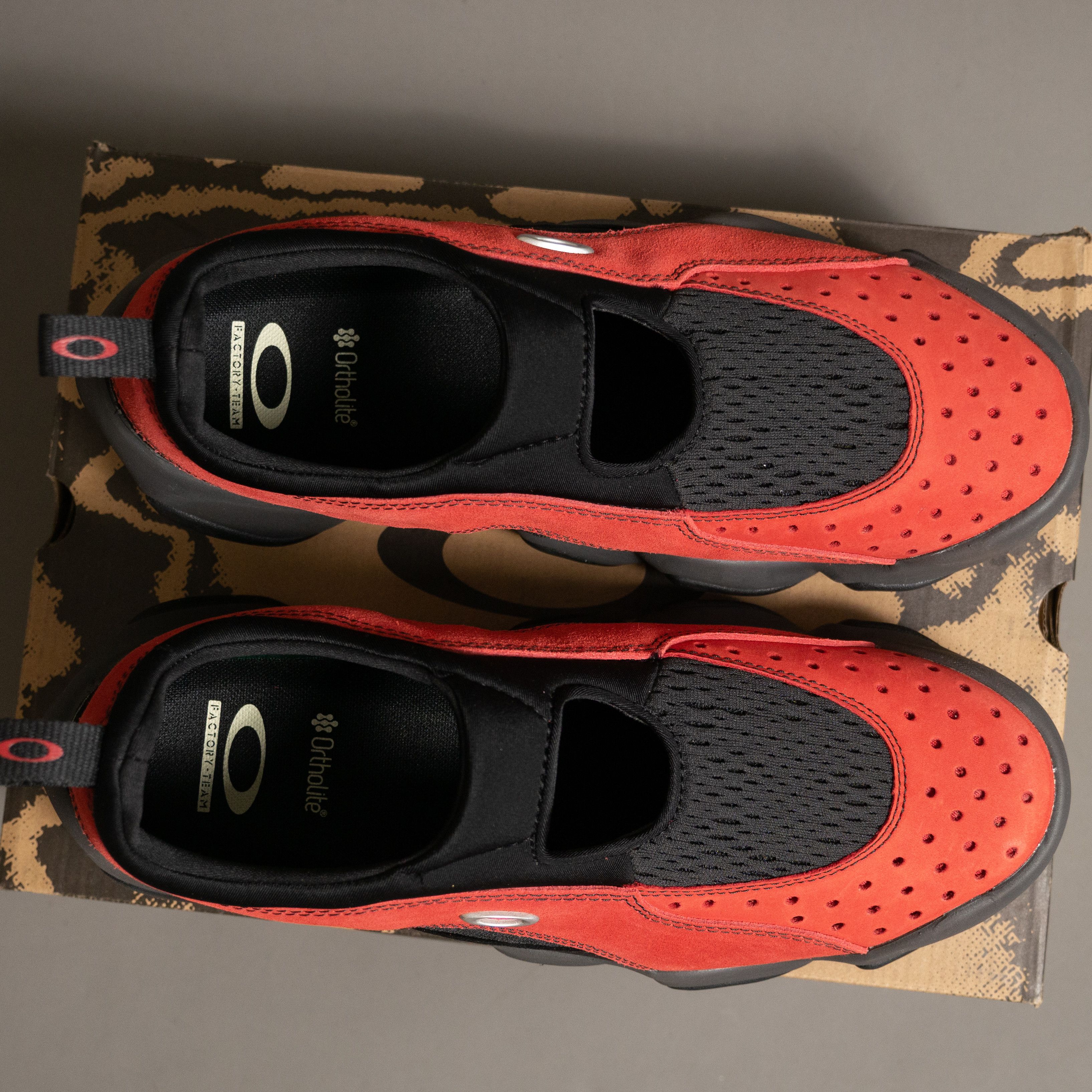 Brain Dead × Oakley Brain Dead x Oakley Suede Flesh Sandal Lava/Black Size US 11 / EU 44 - 4 Thumbnail
