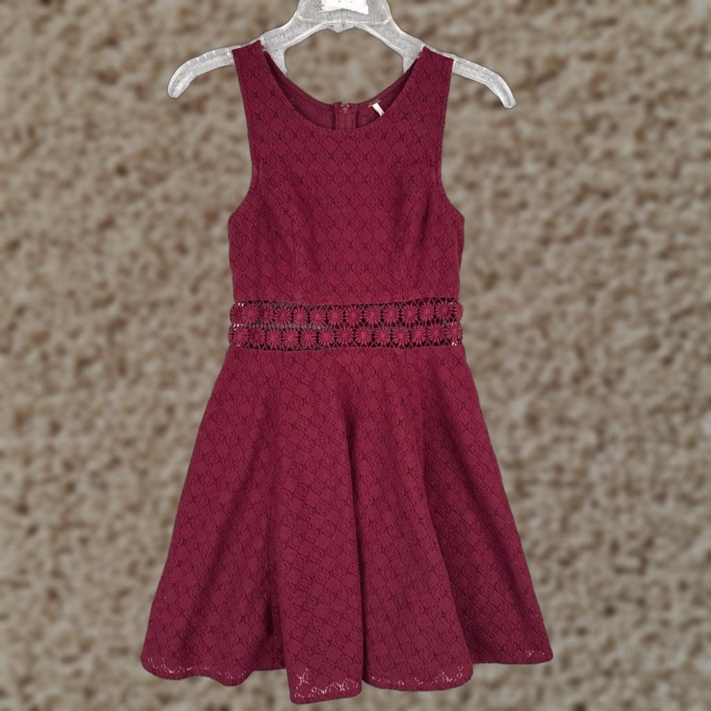 Free People VINTAGE Free People Dress Womens 4 Burgundy Cutout Daisy Waist Dress Cotton Blend Size S / US 4 / IT 40 - 1 Thumbnail
