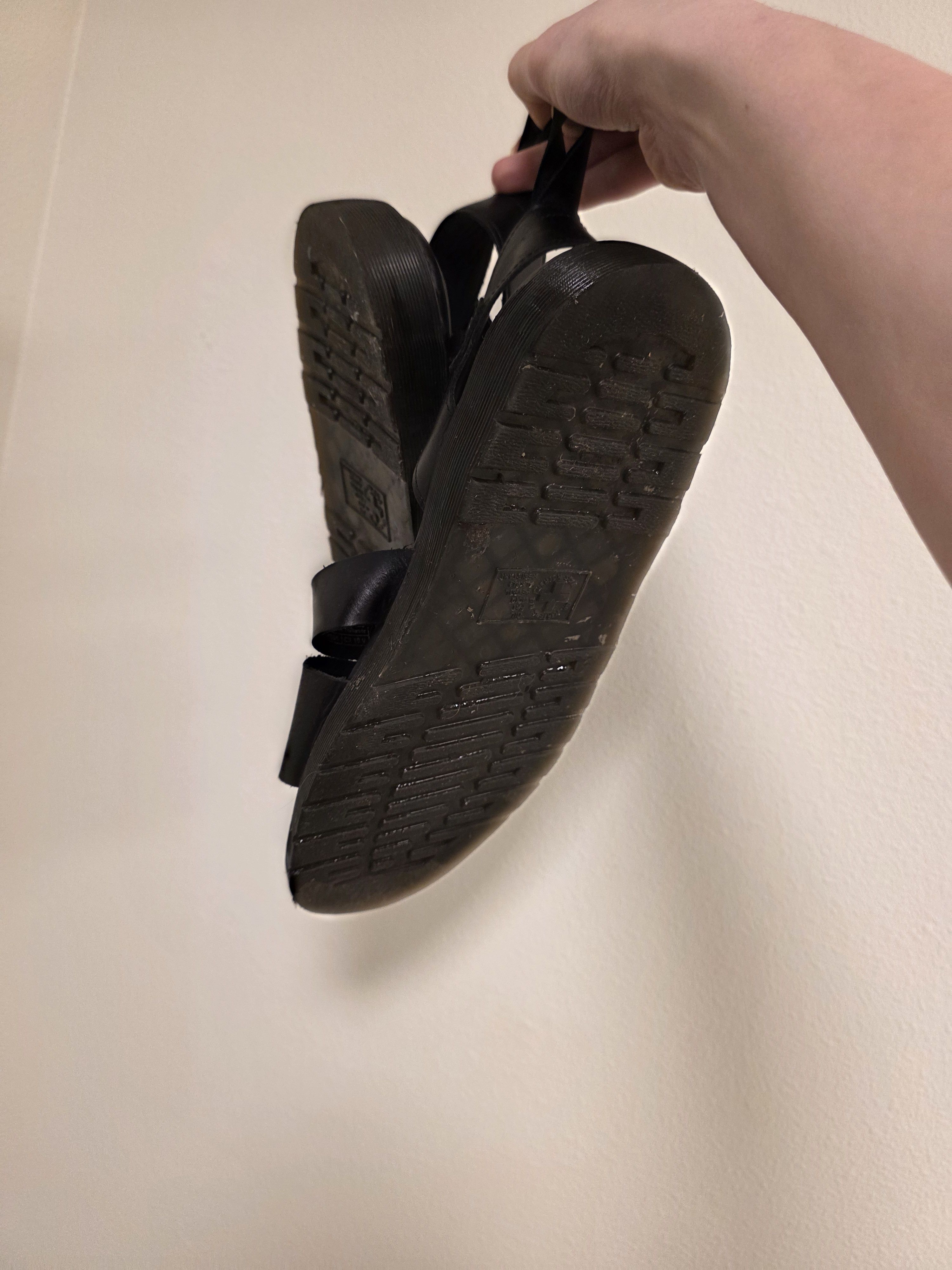 Dr. Martens Doc Martens Gryphon Sandals Size US 12 / EU 45 - 2 Thumbnail