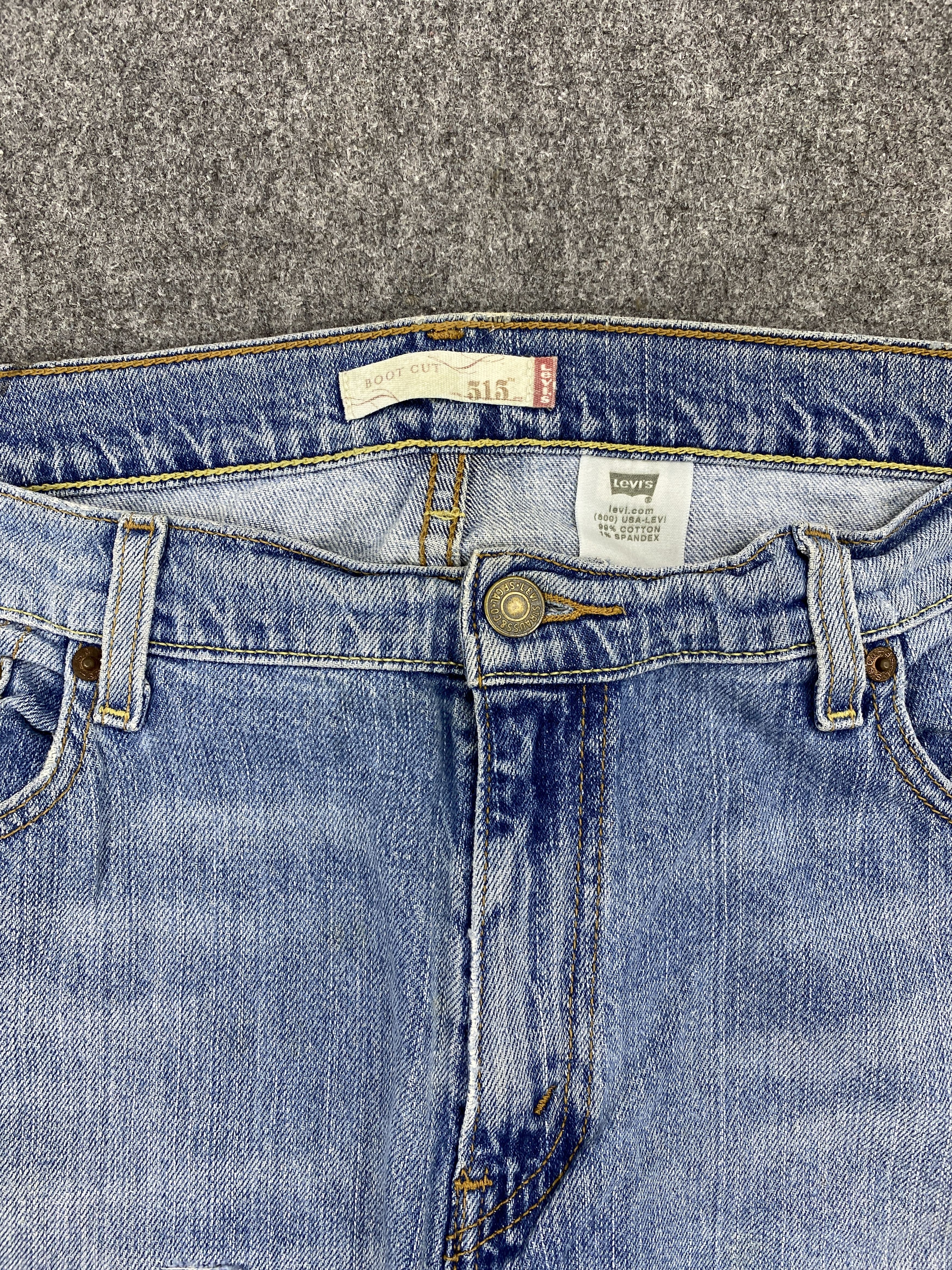 Levi's Vintage Levis 515 Flared Bootcut Faded Blue Jeans S0041 Size US 36 / EU 52 - 11 Thumbnail