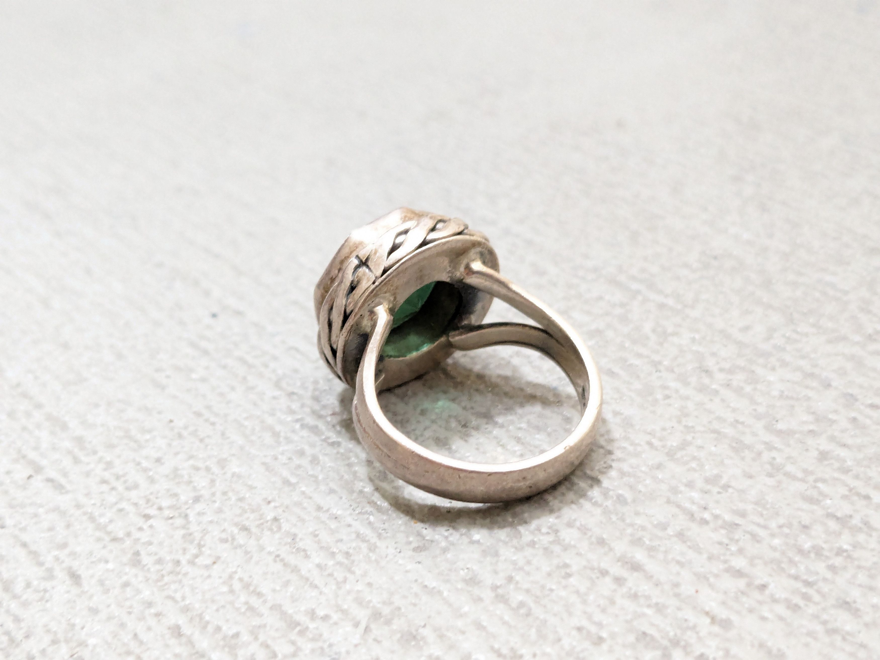 Jewelry Vintage Sterling Silver Ring 5.75 Green Glass Octagon Size ONE SIZE - 5 Thumbnail