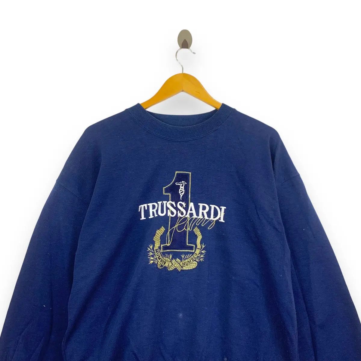 Trussardi Vintage TRUSSARDI ITALY Embroidered No 1 Sweatshirt Size XL / US 12-14 / IT 48-50 - 1 Thumbnail
